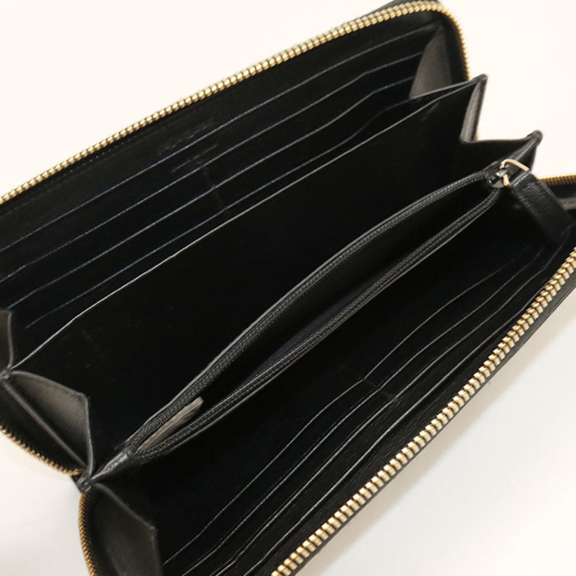 Saint Laurent Black Leather Long Wallet (Bi-Fold) (Pre-Owned)