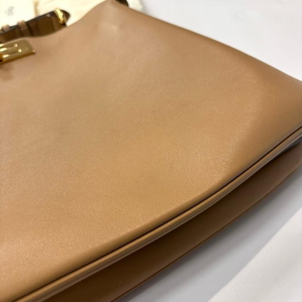 Fendi Beige Leather Handbag (Pre-Owned)
