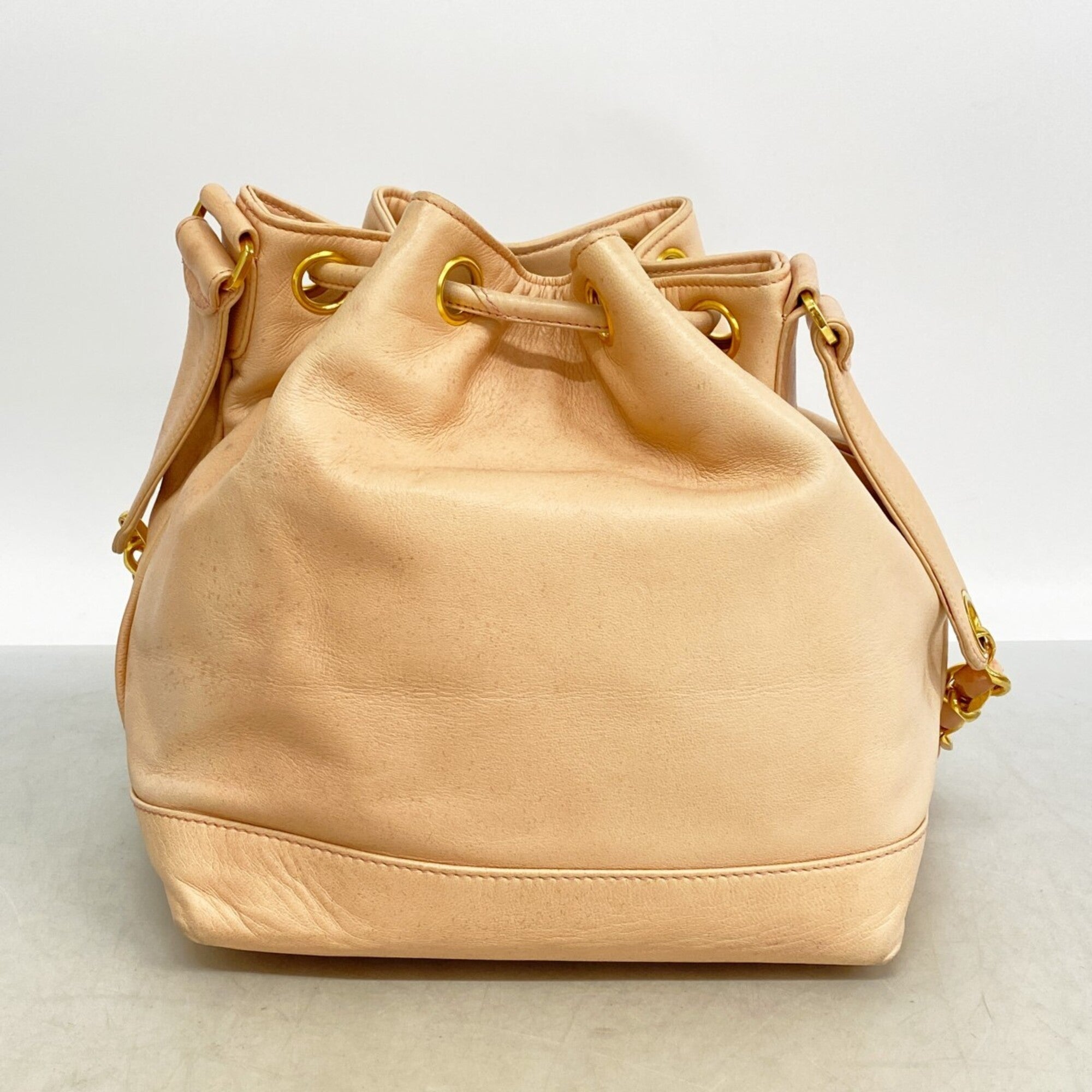 Chanel Pink Leather Shoulder Bag (Pre-Owned)