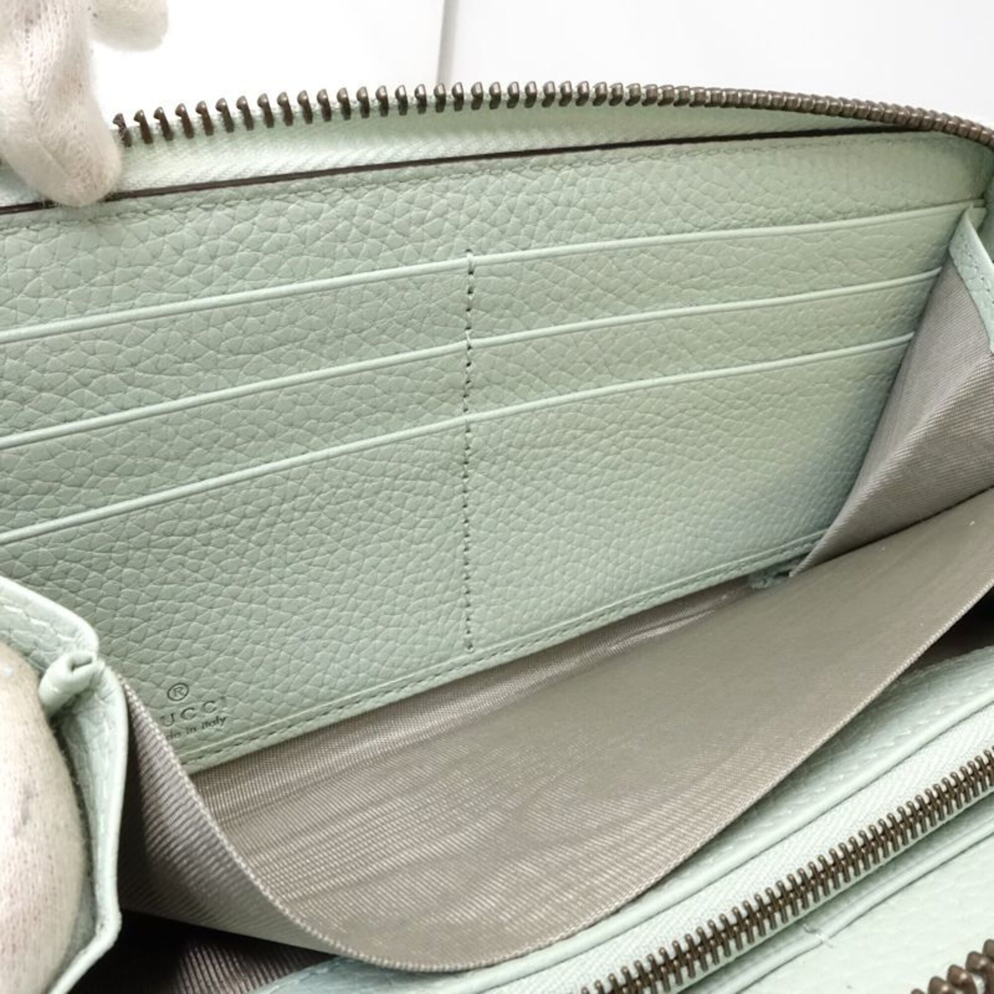 Gucci Pale Green Leather Long Wallet (Bi-Fold) (Pre-Owned)