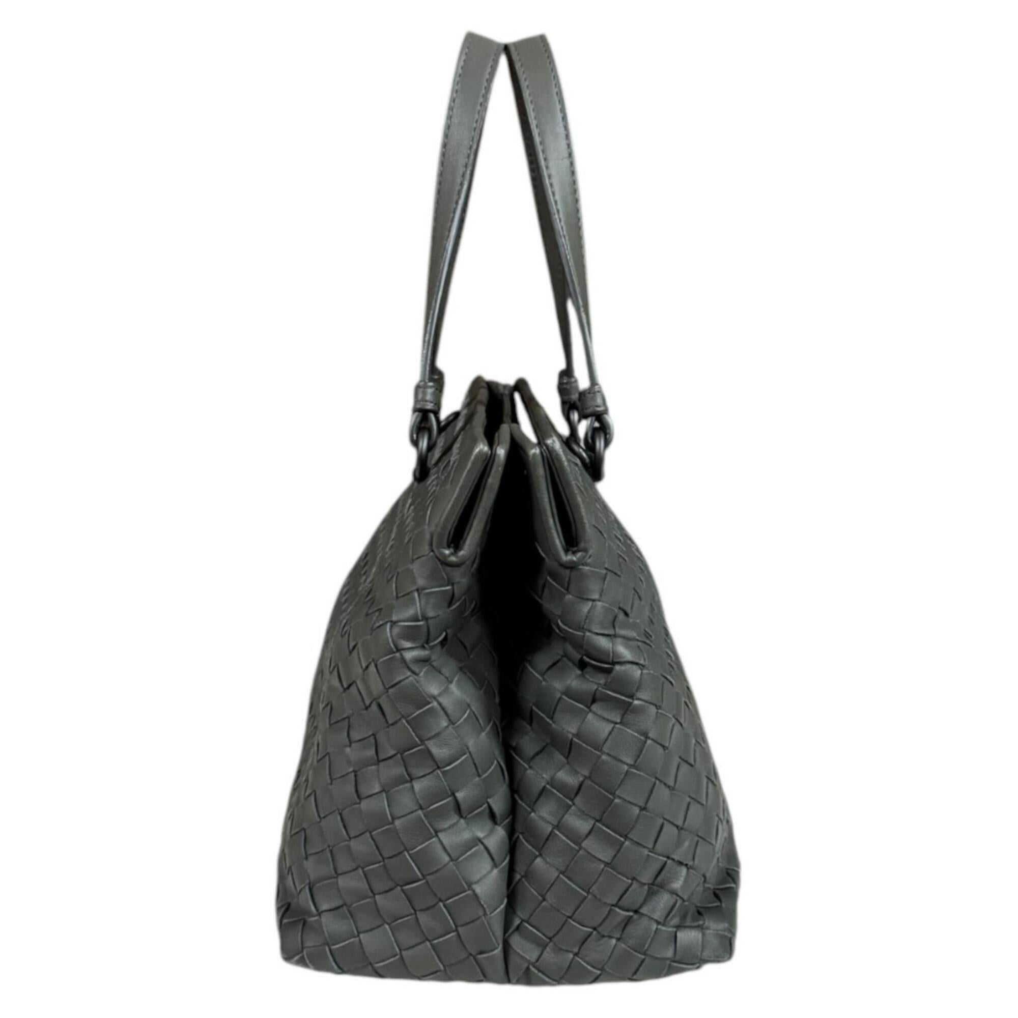 Bottega Veneta Intrecciato Gray Leather Handbag Shoulder Bag (Pre-Owned)