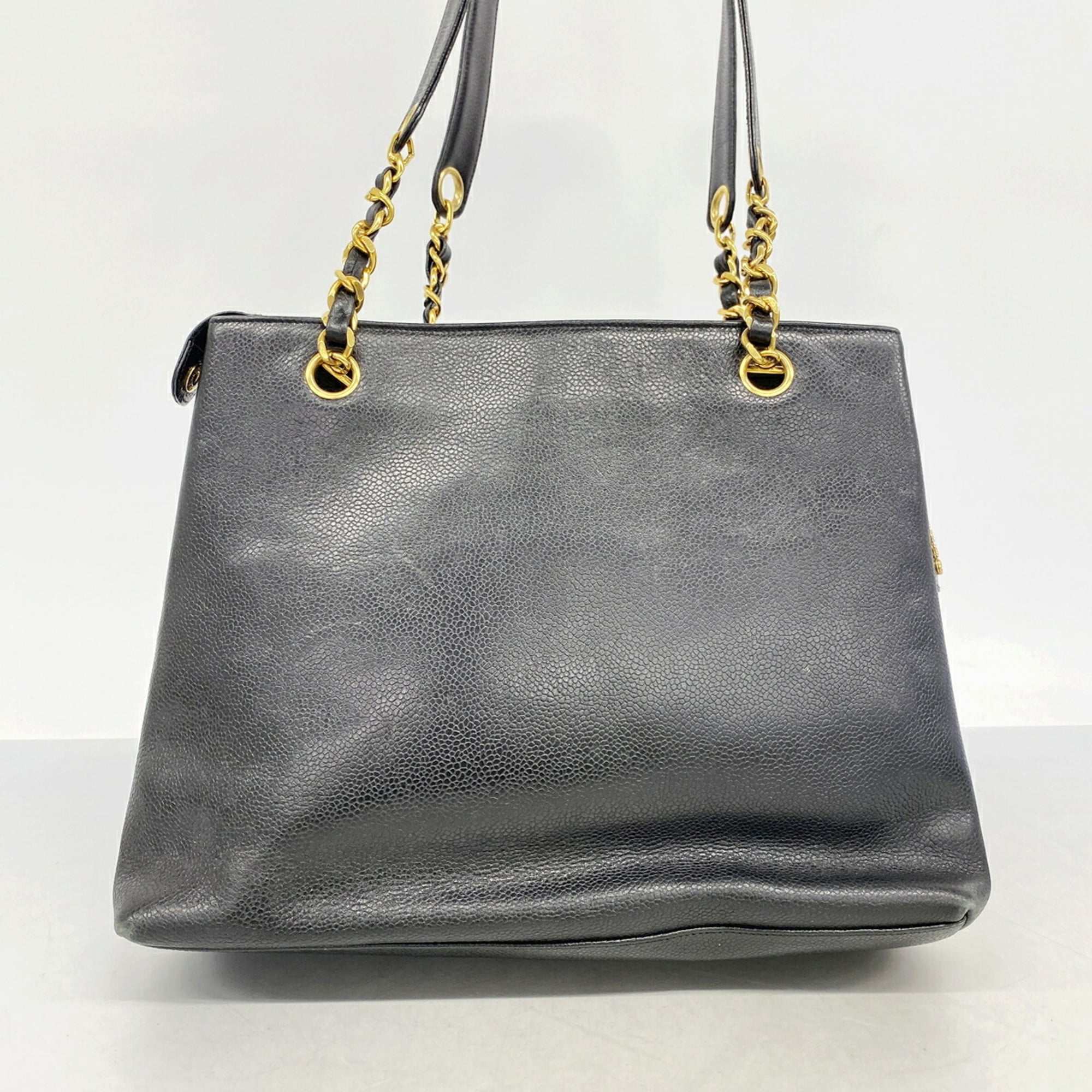 Chanel Black Grained Calfskin Shoulder Bag (Pre-Owned)