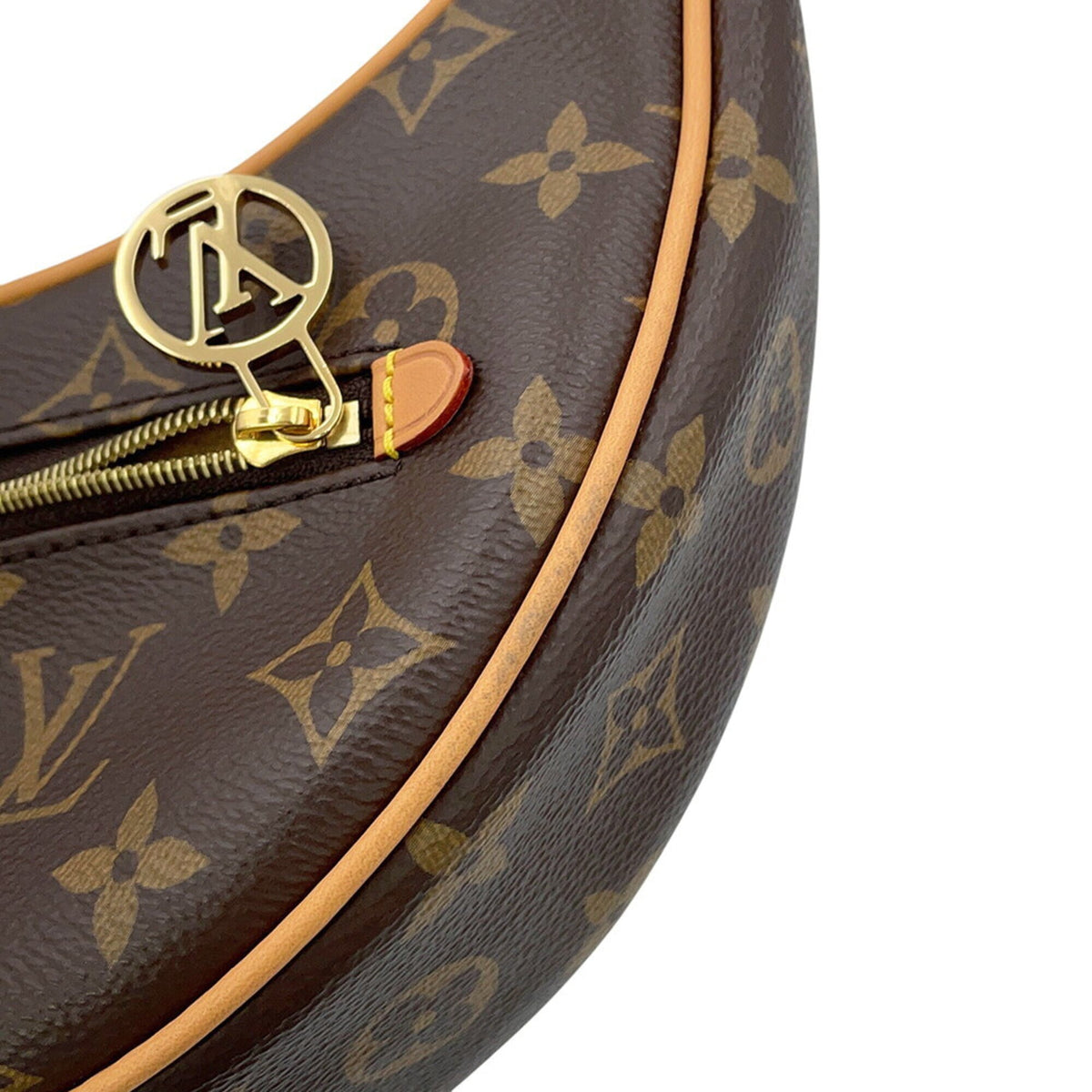 Louis Vuitton Beige Monogram Shoulder Bag (Pre-Owned)