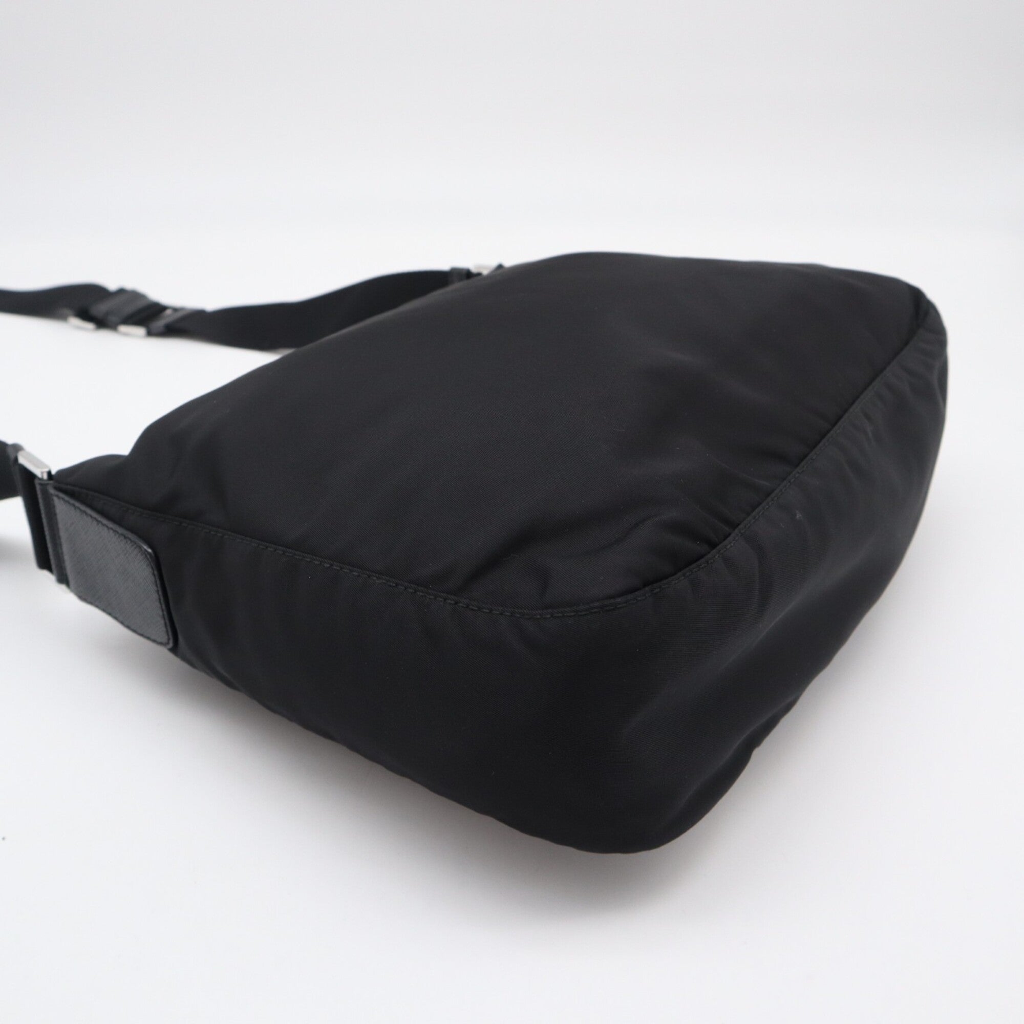 Prada Black Nylon Shoulder Bag (Pre-Owned)