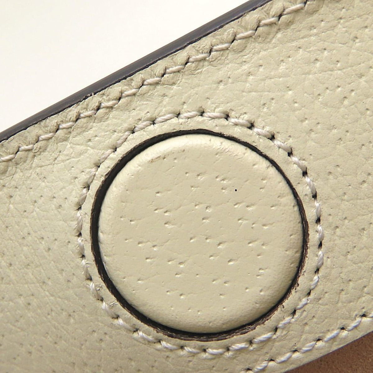 Gucci Flora Beige Multi-Color White Gg Supreme Canvas Leather Shoulder Bag (Pre-Owned)