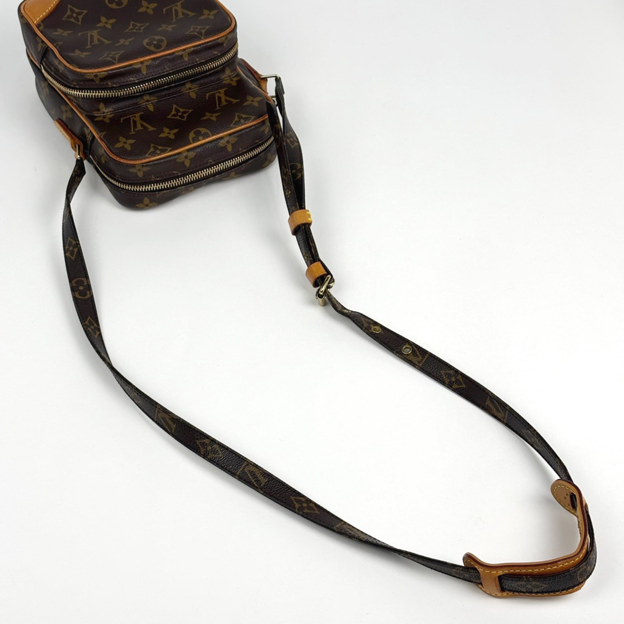 Louis Vuitton Monogram Brown Monogram Shoulder Bag (Pre-Owned)