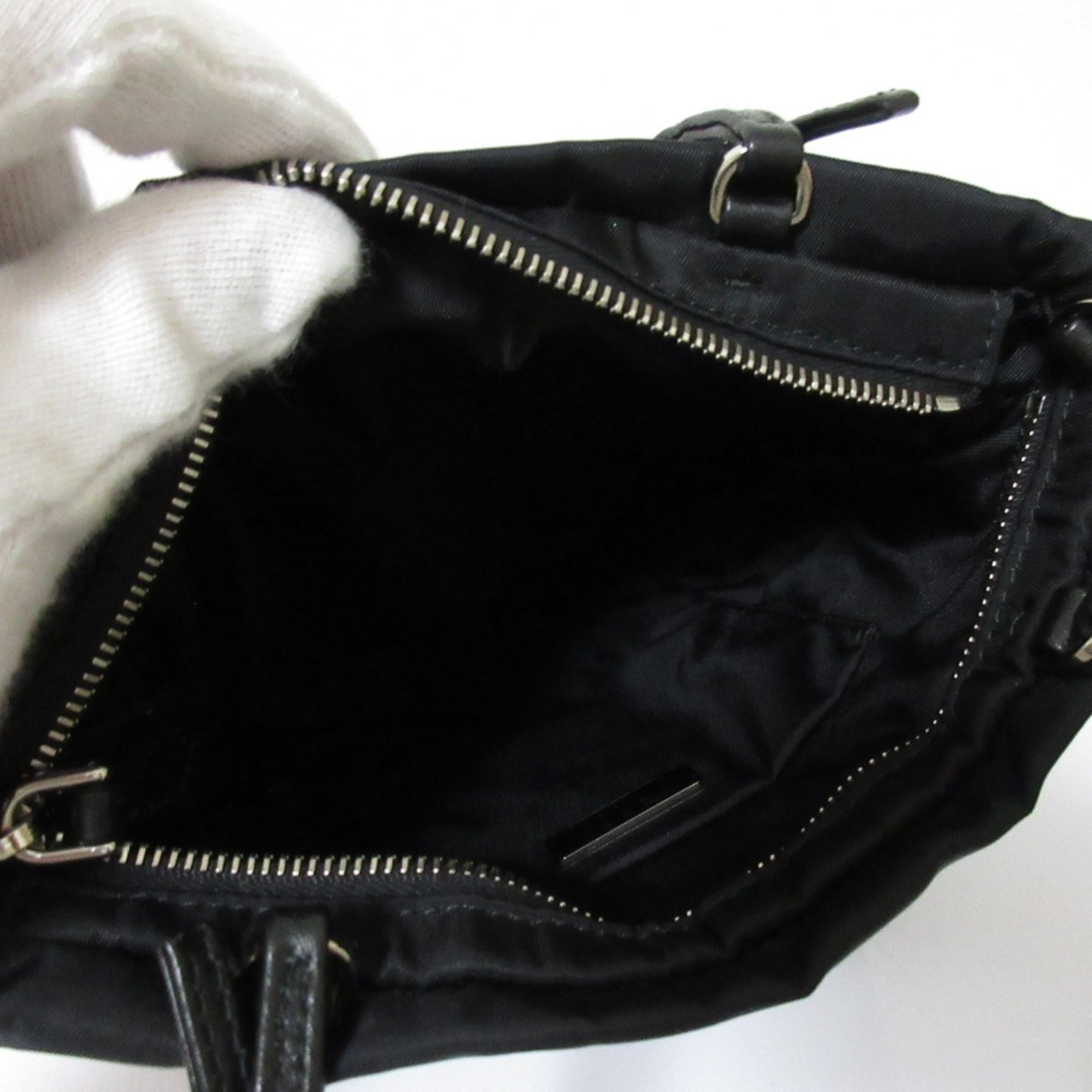 Prada Black Nylon Shoulder Bag (Pre-Owned)