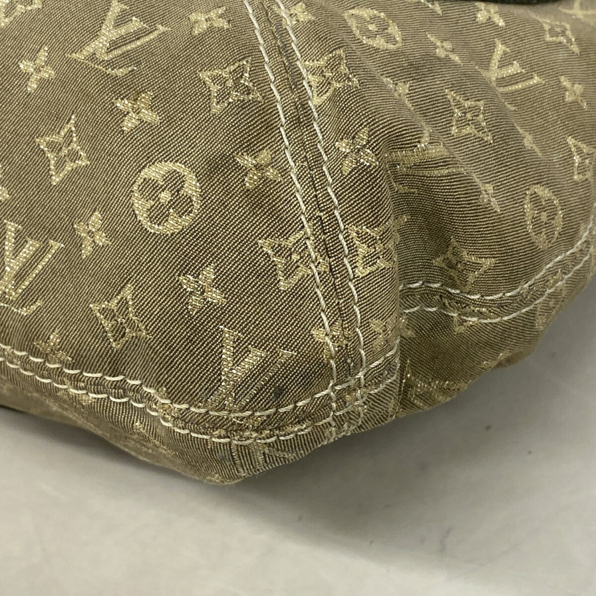 Louis Vuitton Platine Shoulder Bag (Pre-Owned)