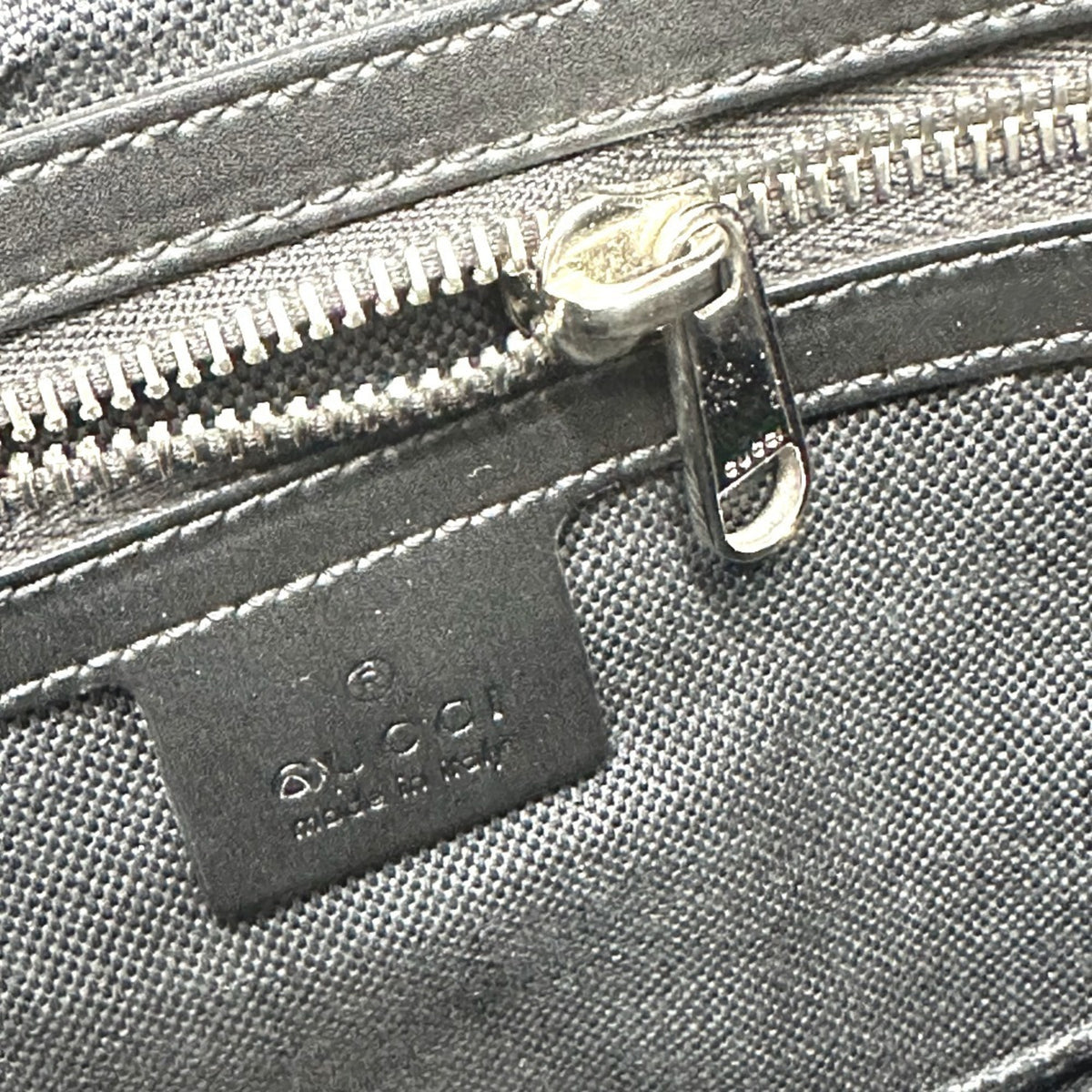 Gucci Black Gg Supreme Shoulder Bag (Pre-Owned)