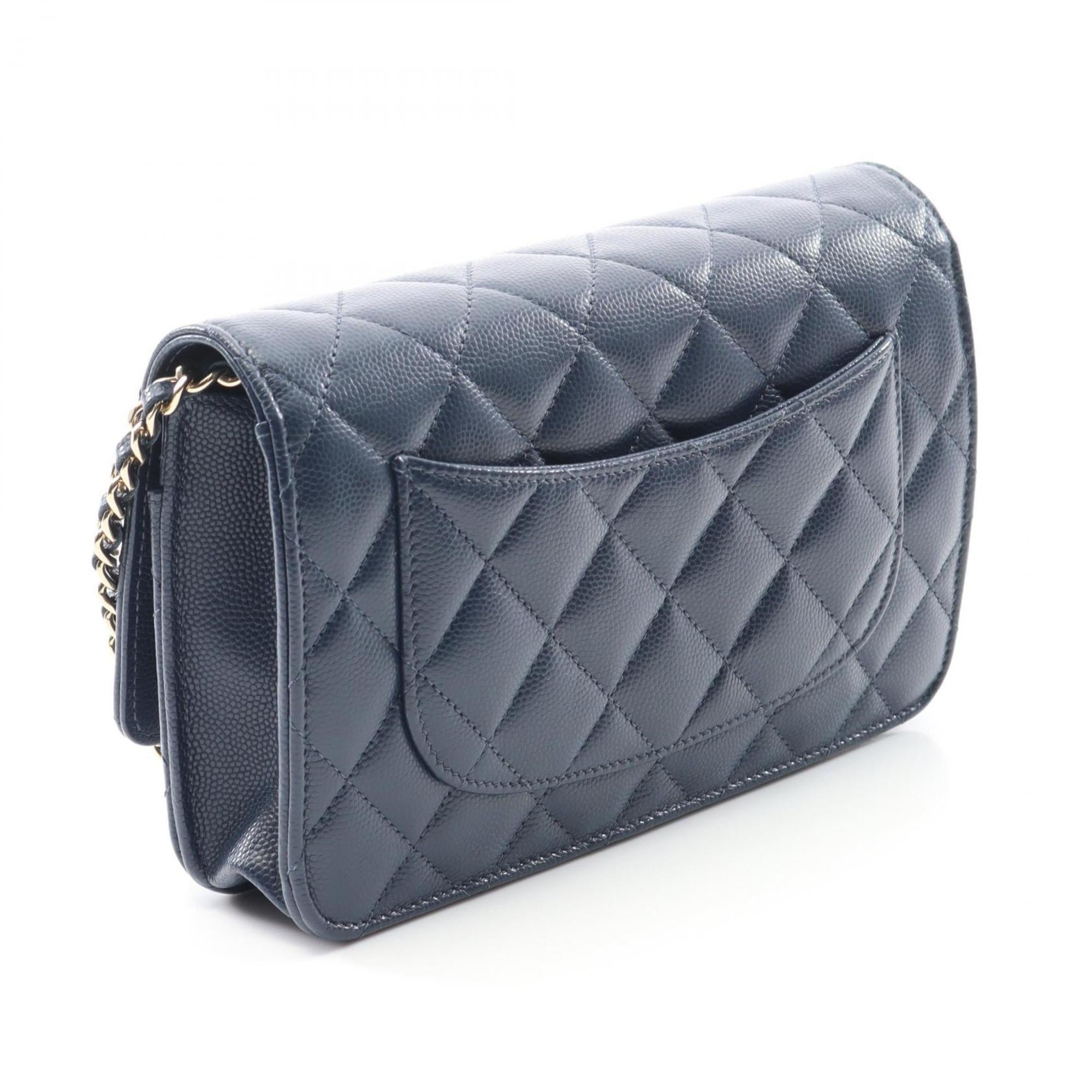 Chanel Matelasse Navy Leather Shoulder Bag (Pre-Owned)