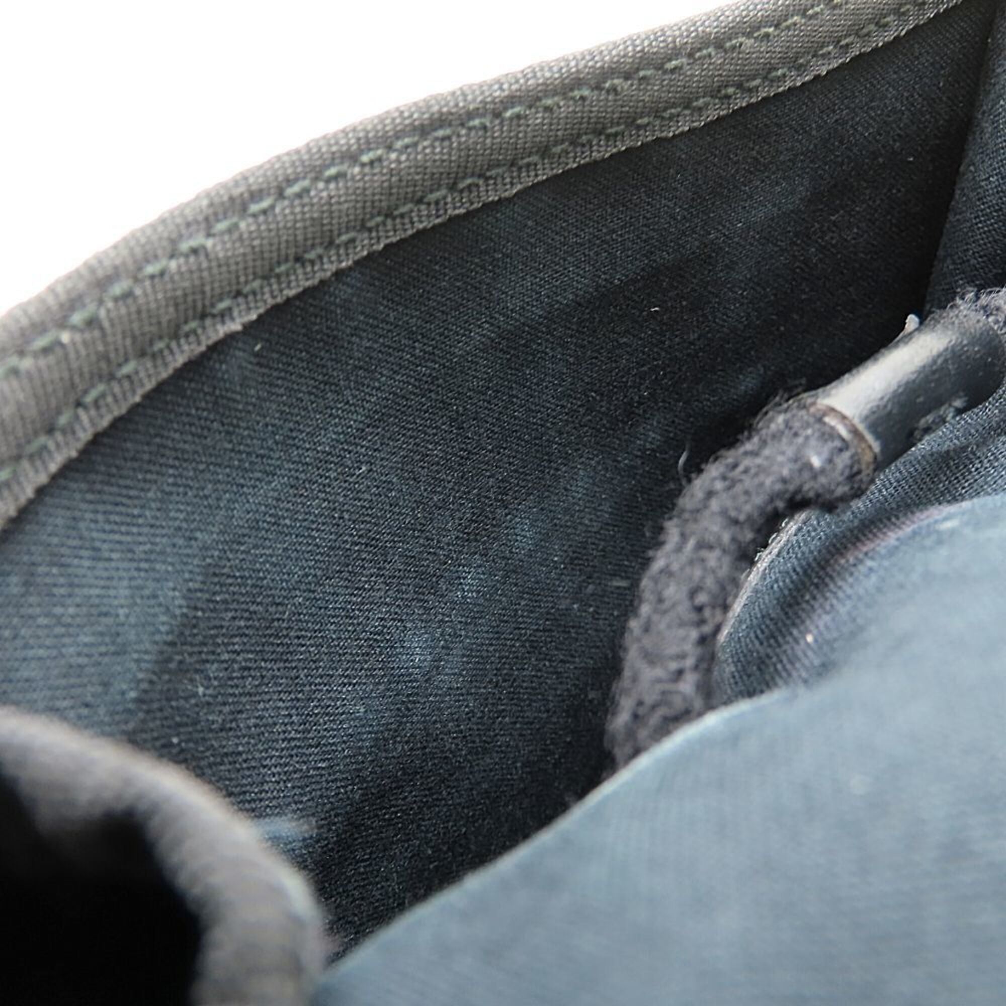 Balenciaga Black Nylon Canvas Shoulder Bag (Pre-Owned)