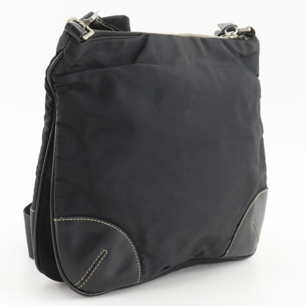 Prada Black Nylon Shoulder Bag (Pre-Owned)