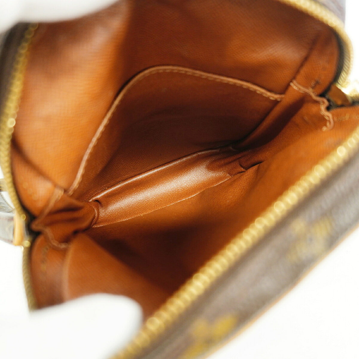 Louis Vuitton Brown Shoulder Bag (Pre-Owned)