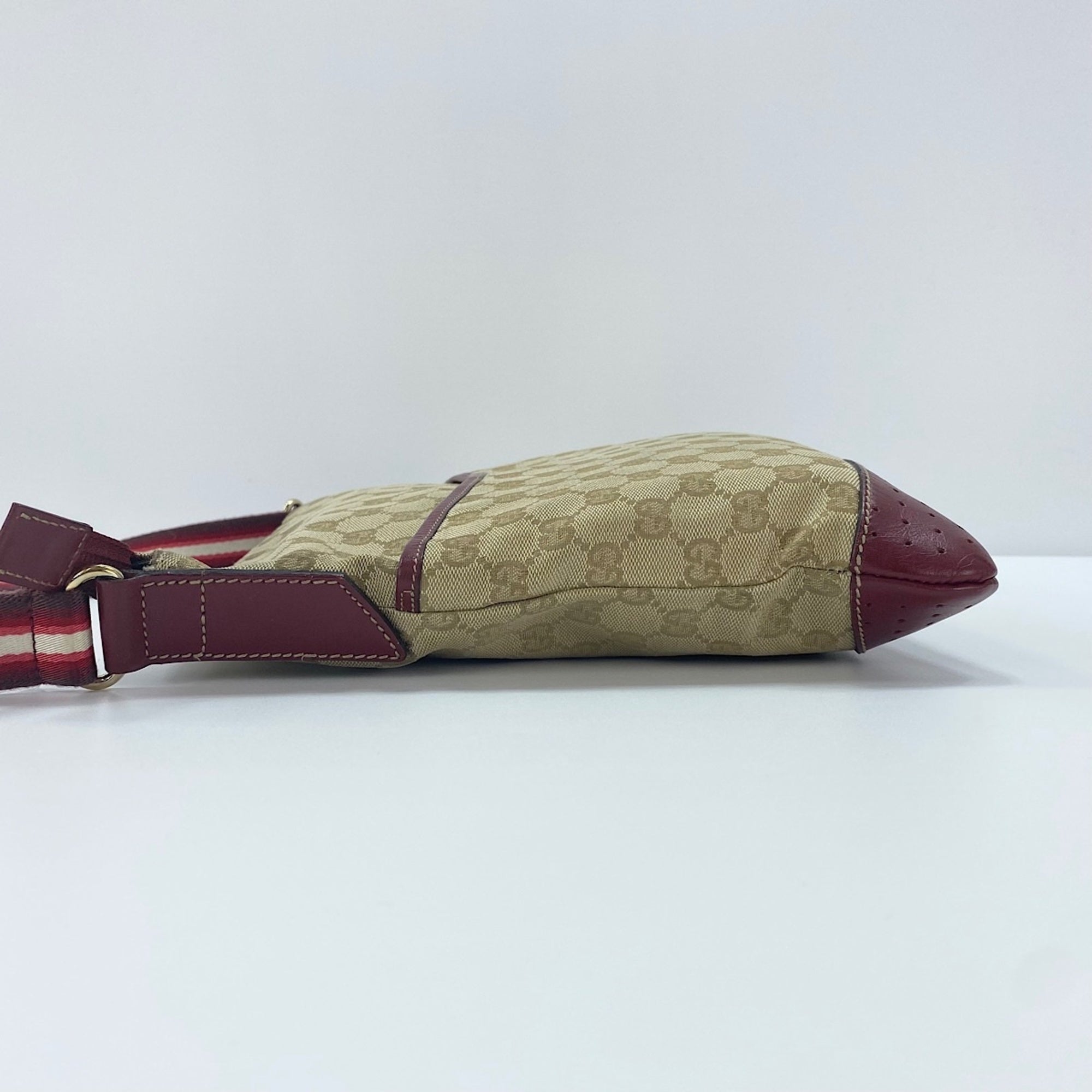 Gucci Red Color Shoulder Bag (Pre-Owned)