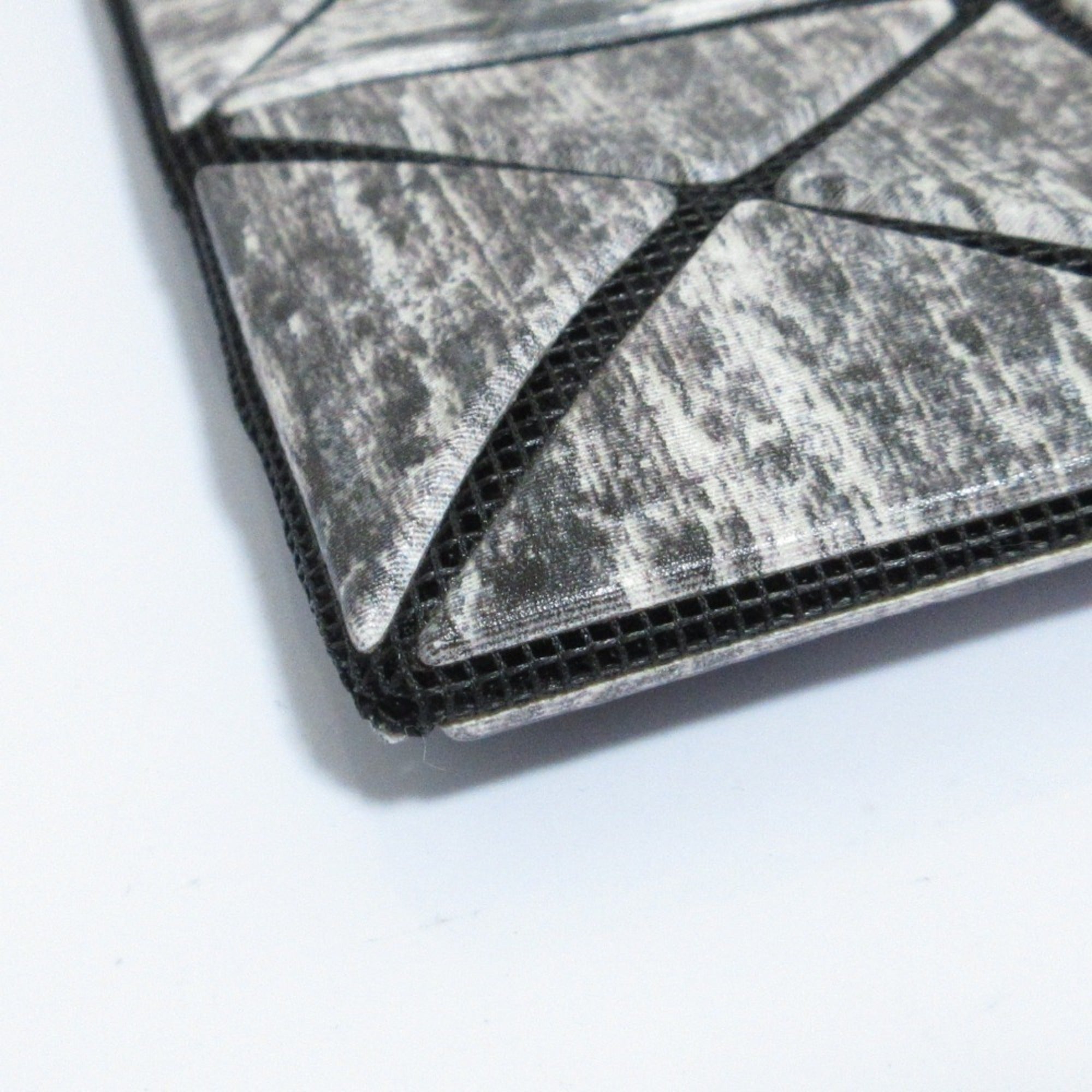 Issey Miyake Gray Nylon Polyester Elastane Brass Clutch Bag (Pre-Owned)