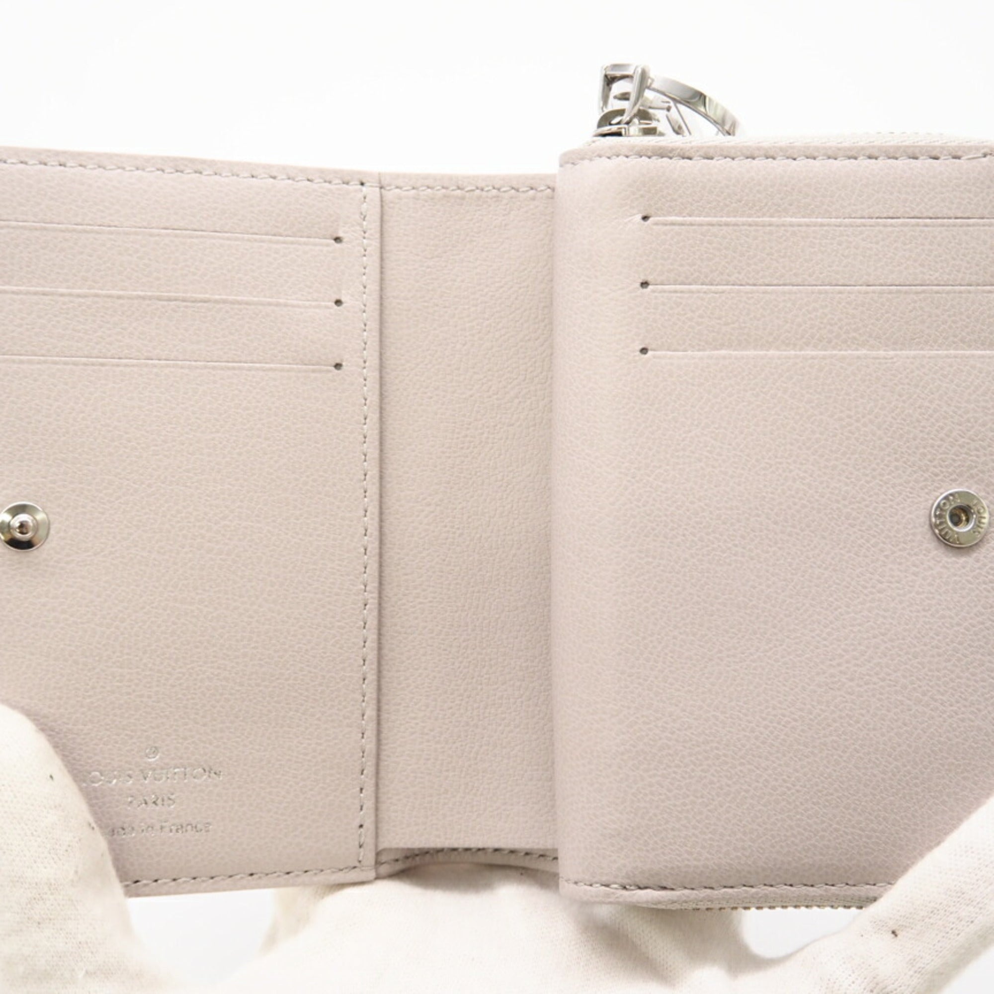 Louis Vuitton Gray Pink Leather Wallet (Bi-Fold) (Pre-Owned)