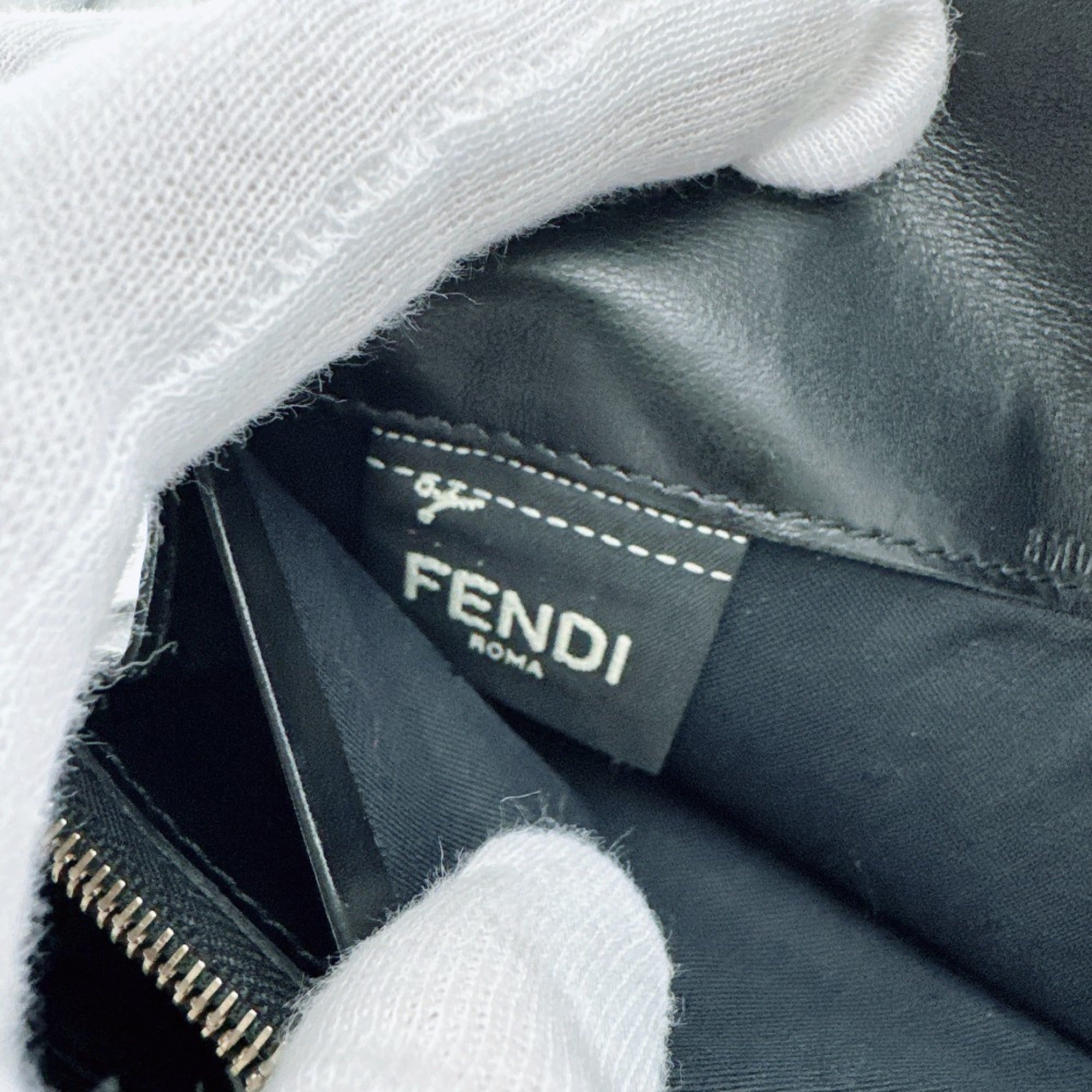 Fendi Black Leather Long Wallet (Bi-Fold) (Pre-Owned)