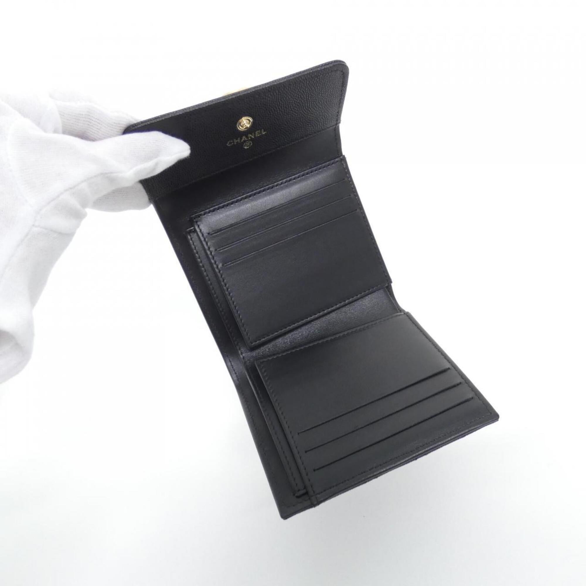 Chanel Black Grained Calfskin Wallet (Tri-Fold) (Pre-Owned)