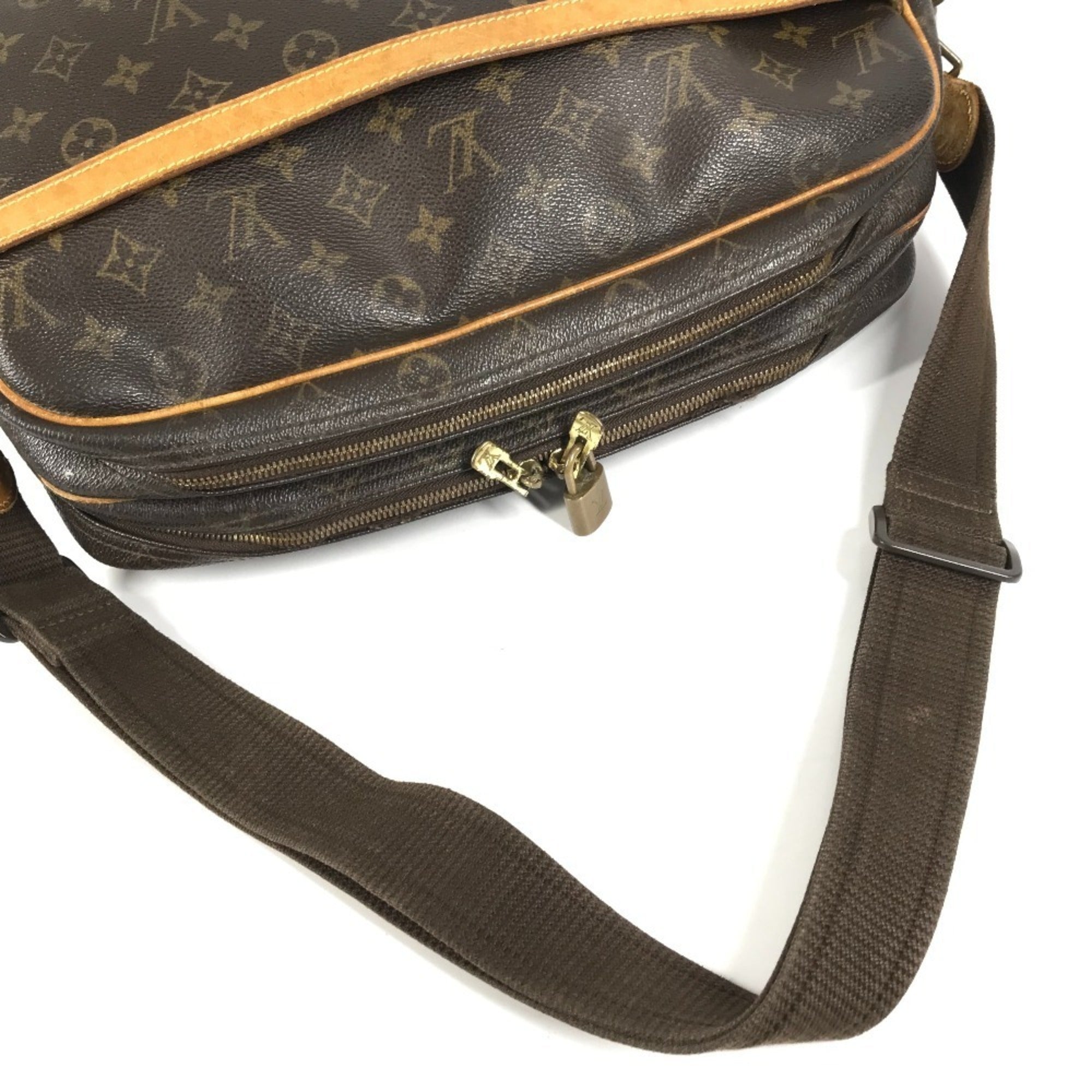 Louis Vuitton Monogram Brown Monogram Shoulder Bag (Pre-Owned)