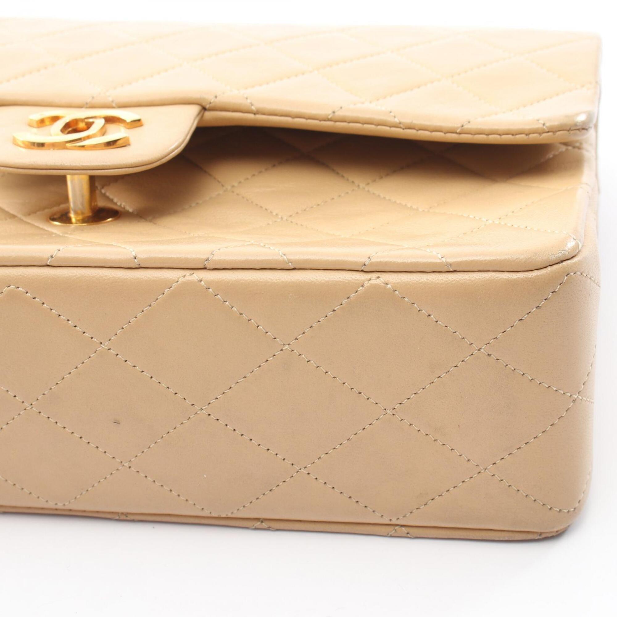 Chanel Beige Leather Handbag Shoulder Bag (Pre-Owned)
