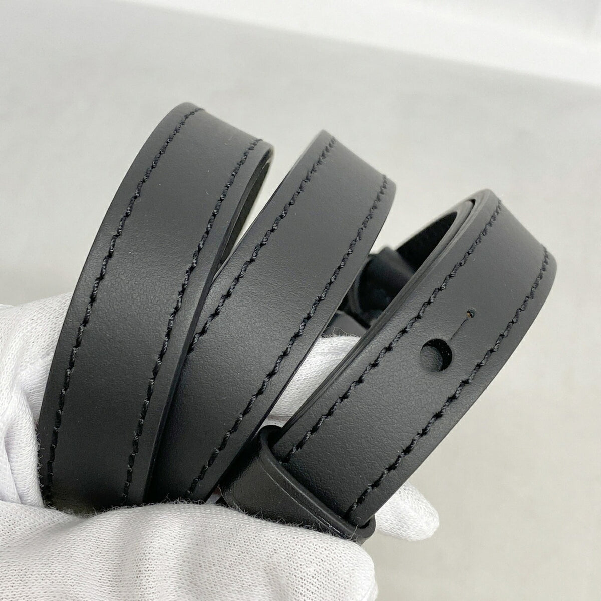 Louis Vuitton Black Shoulder Bag (Pre-Owned)