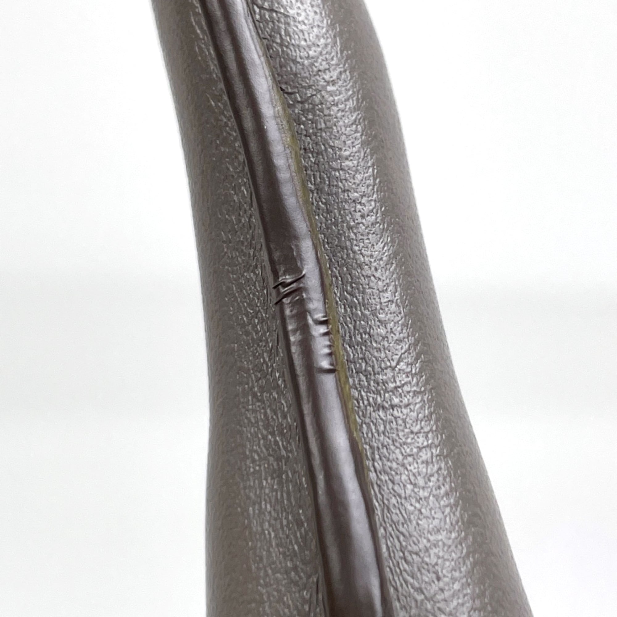 Prada Gray Leather Handbag (Pre-Owned)