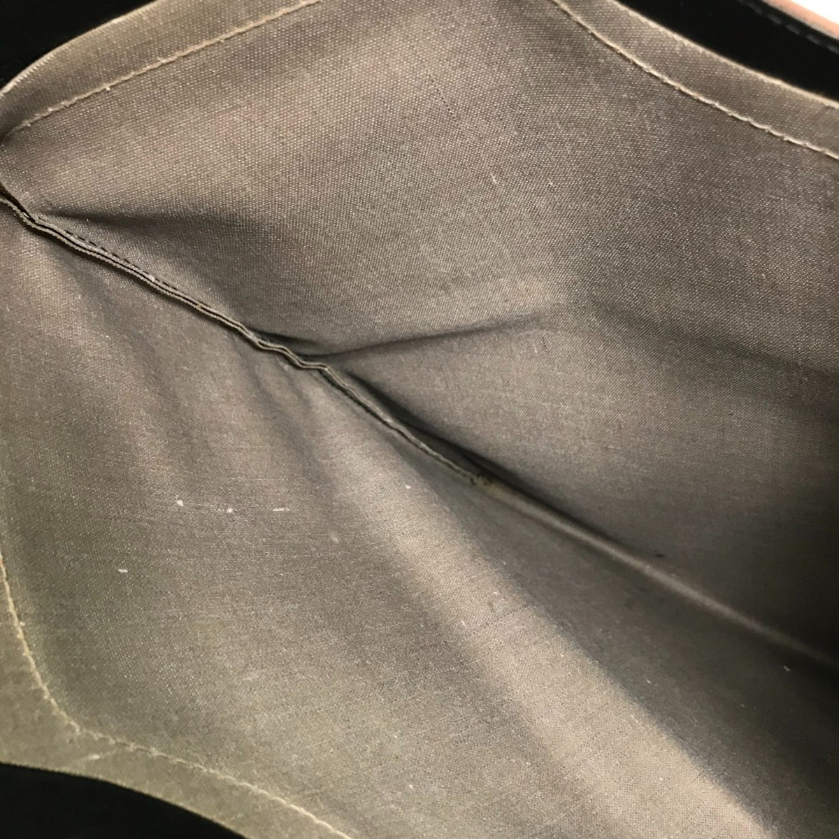 Fendi Green Other Clutch Bag (Pre-Owned)