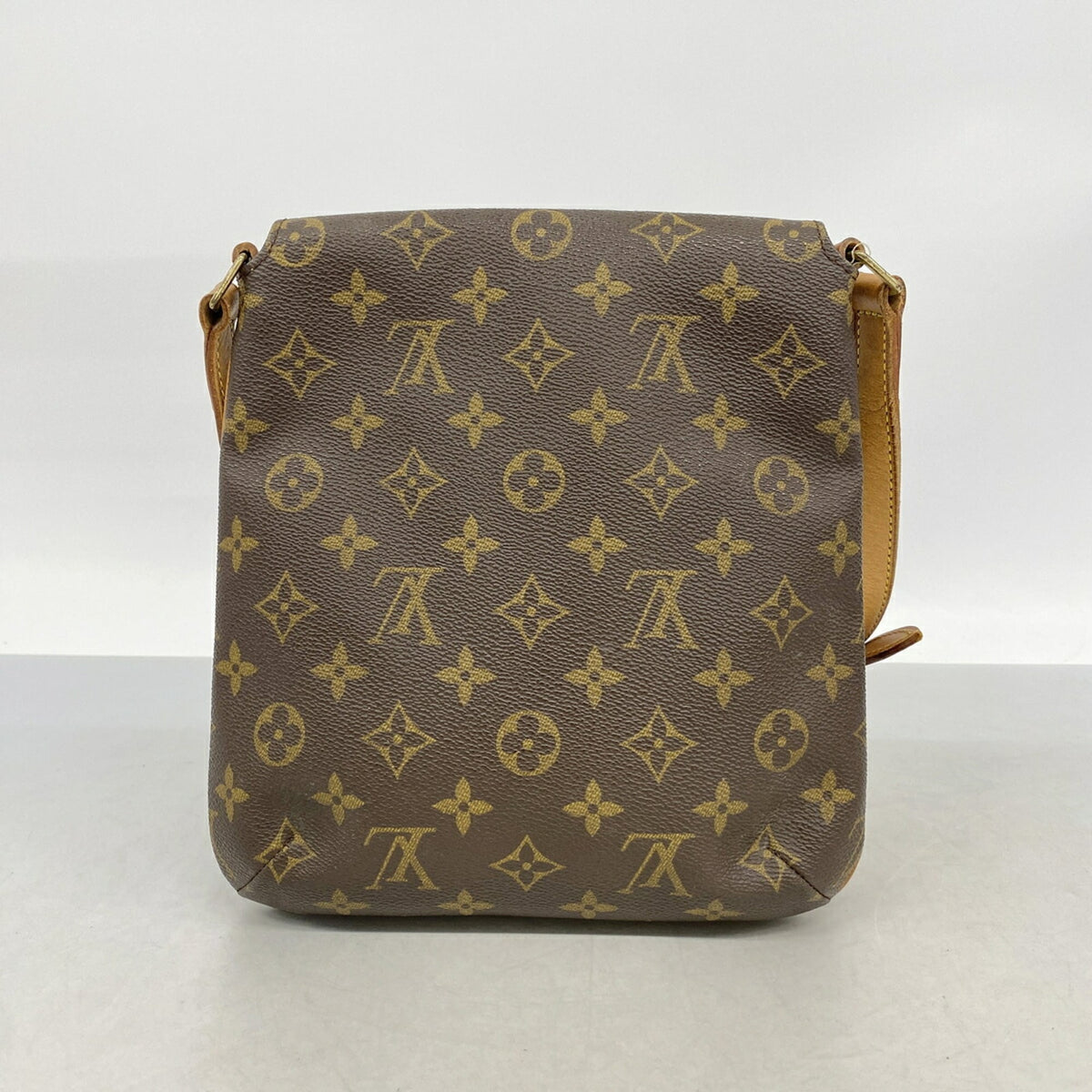 Louis Vuitton Brown Shoulder Bag (Pre-Owned)