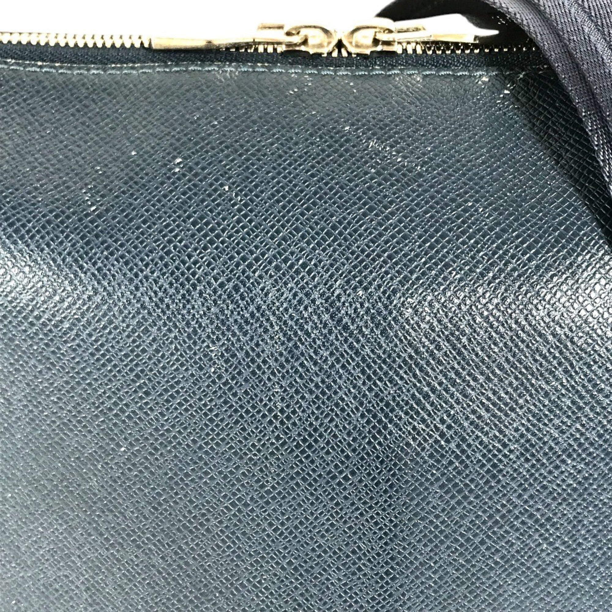 Louis Vuitton Navy Taiga Leather Handbag Messenger Bag Shoulder Bag (Pre-Owned)