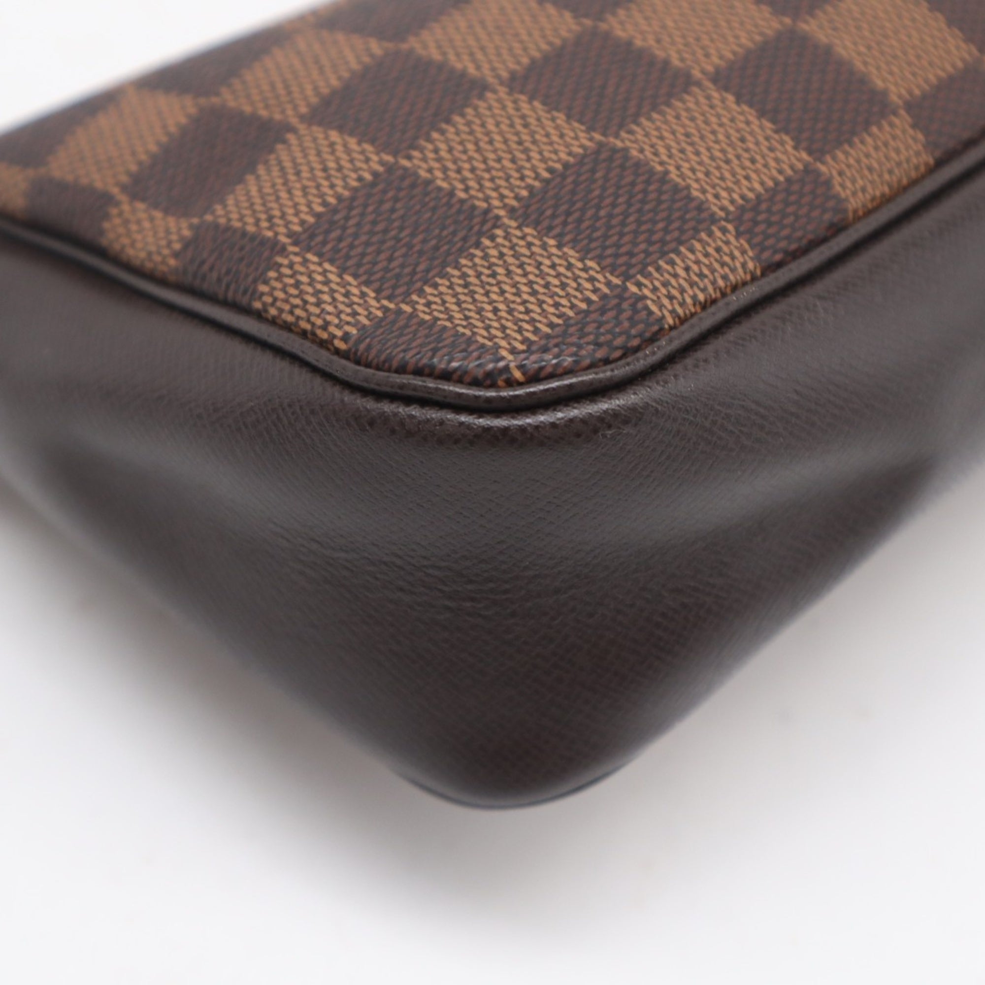 Louis Vuitton Damier Brown Coated Canvas Leather Handbag (Pre-Owned)