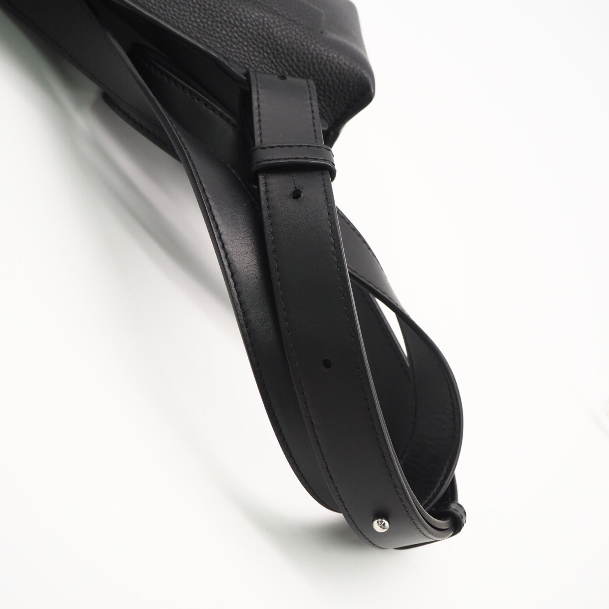 Loewe Black Leather Sling Bag (Pre-Owned)