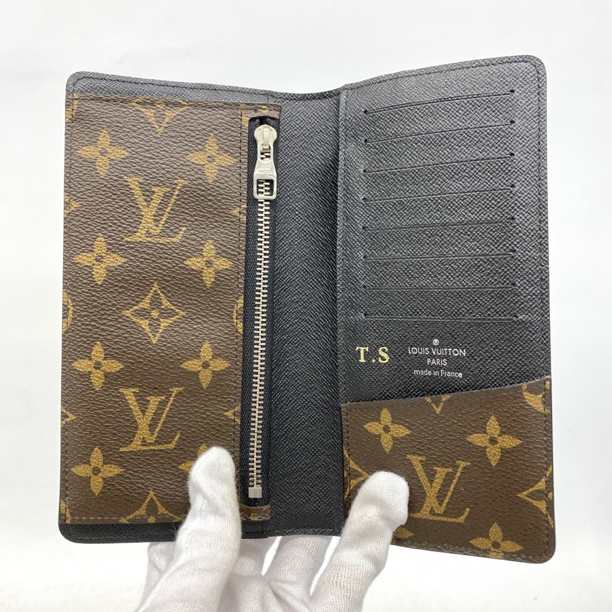Louis Vuitton Black Brown Long Wallet (Bi-Fold) (Pre-Owned)
