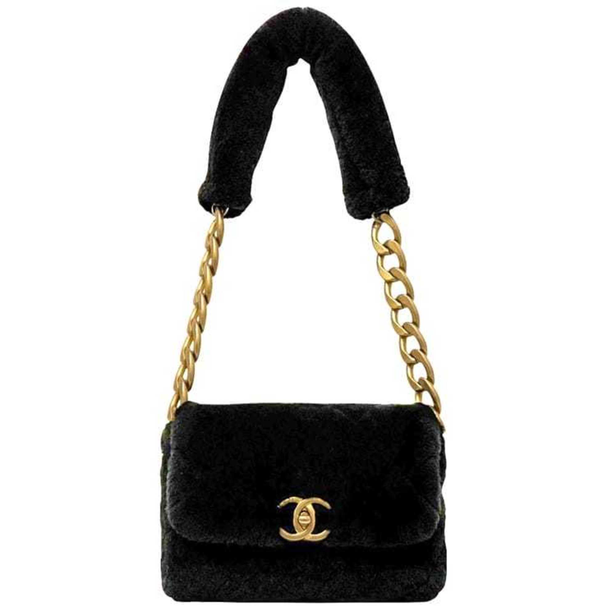 Chanel Black Fur Shoulder Bag (Pre-Owned)
