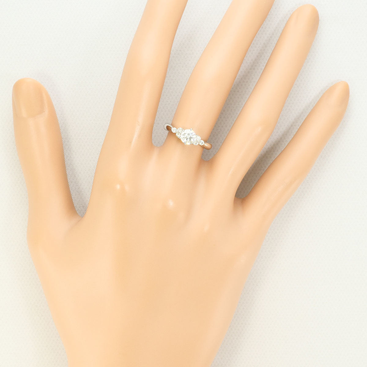 Unbranded Platinum Platinum 900 Band Ring (Pre-Owned)