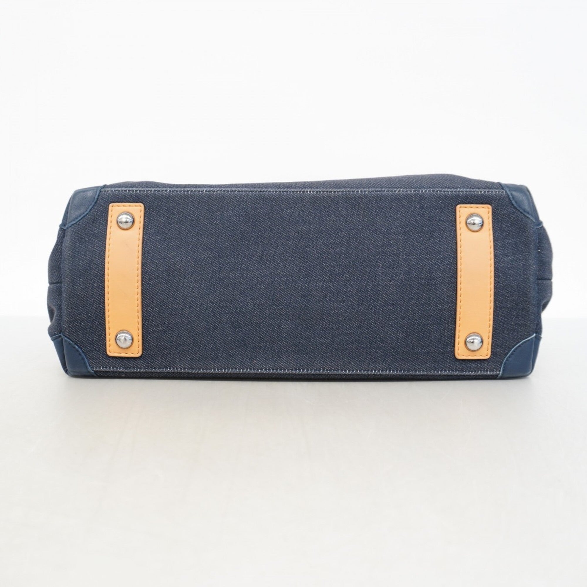 Chanel Navy Denim Handbag (Pre-Owned)