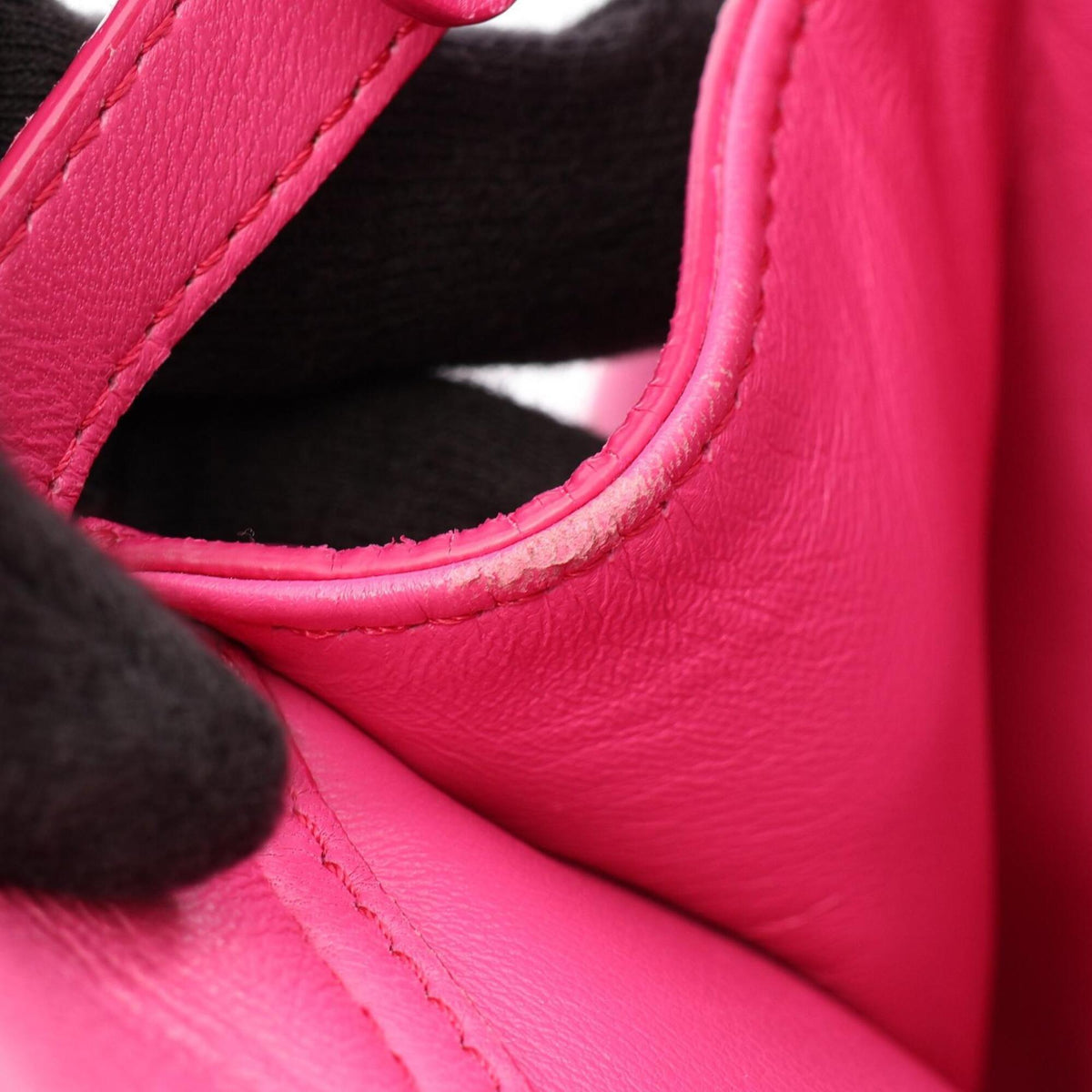 Fendi Pink Leather Handbag (Pre-Owned)