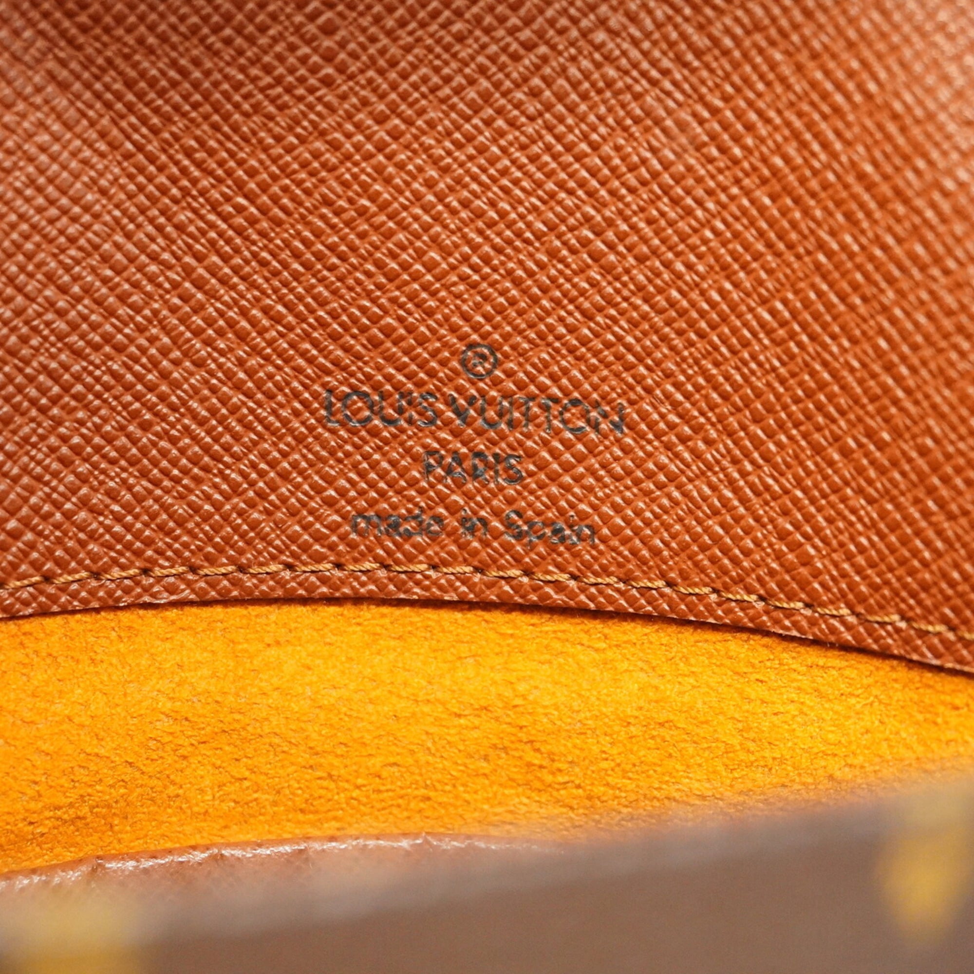 Louis Vuitton Brown Shoulder Bag (Pre-Owned)