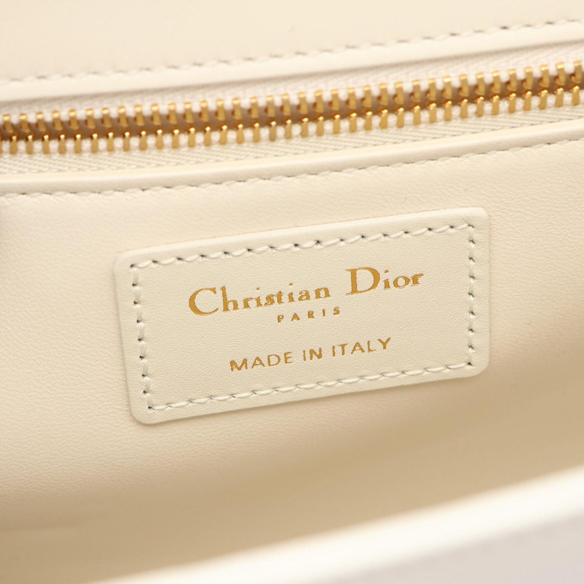 Christian Dior White Leather Handbag Shoulder Bag (Pre-Owned)