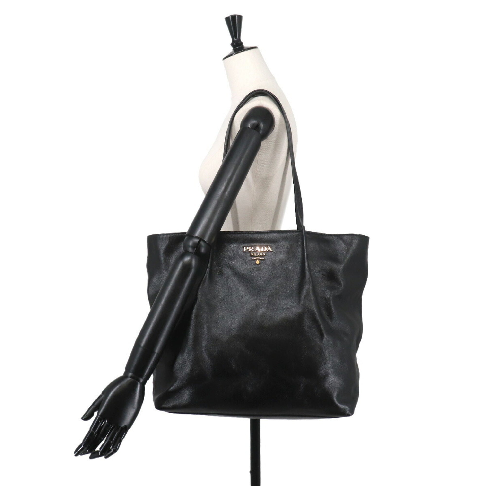 Prada Black Leather Handbag Tote Bag (Pre-Owned)