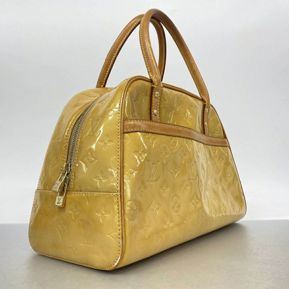 Louis Vuitton Beige Handbag (Pre-Owned)