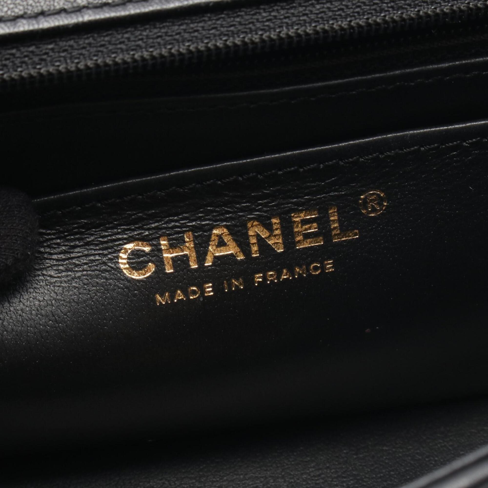 Chanel Black Leather Handbag Shoulder Bag (Pre-Owned)