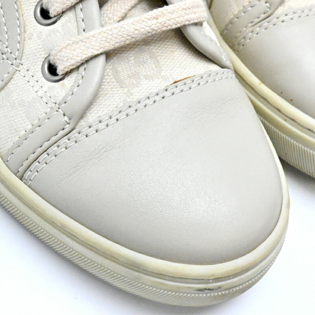 Gucci Sneakers (Pre-Owned)