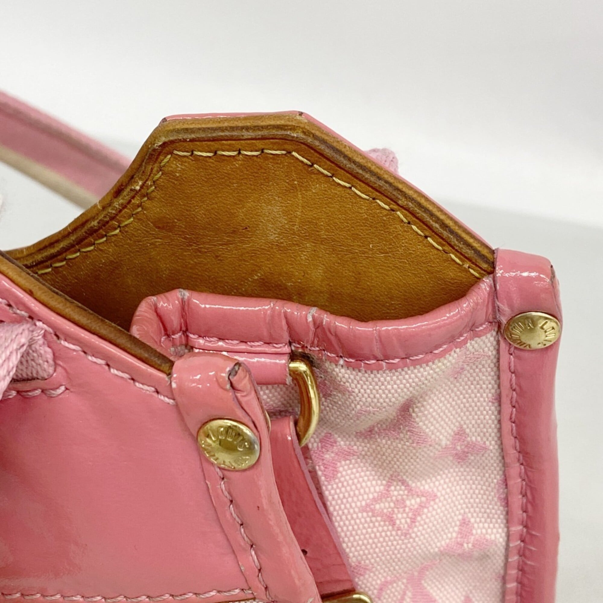 Louis Vuitton Strawberry Handbag (Pre-Owned)