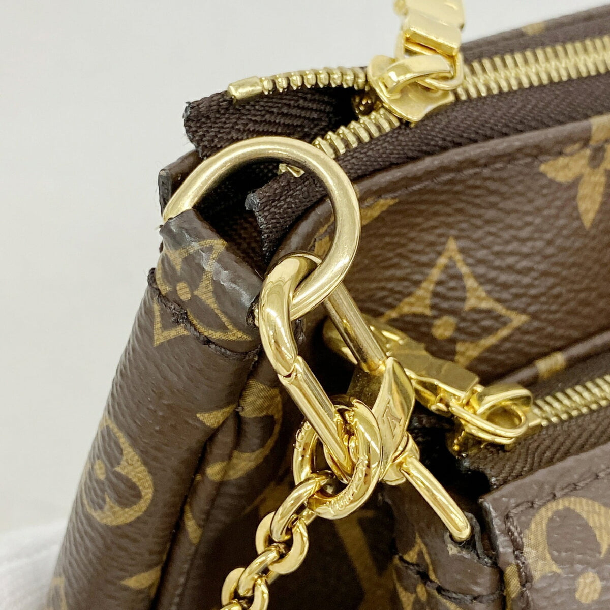 Louis Vuitton Rose Clair Handbag (Pre-Owned)