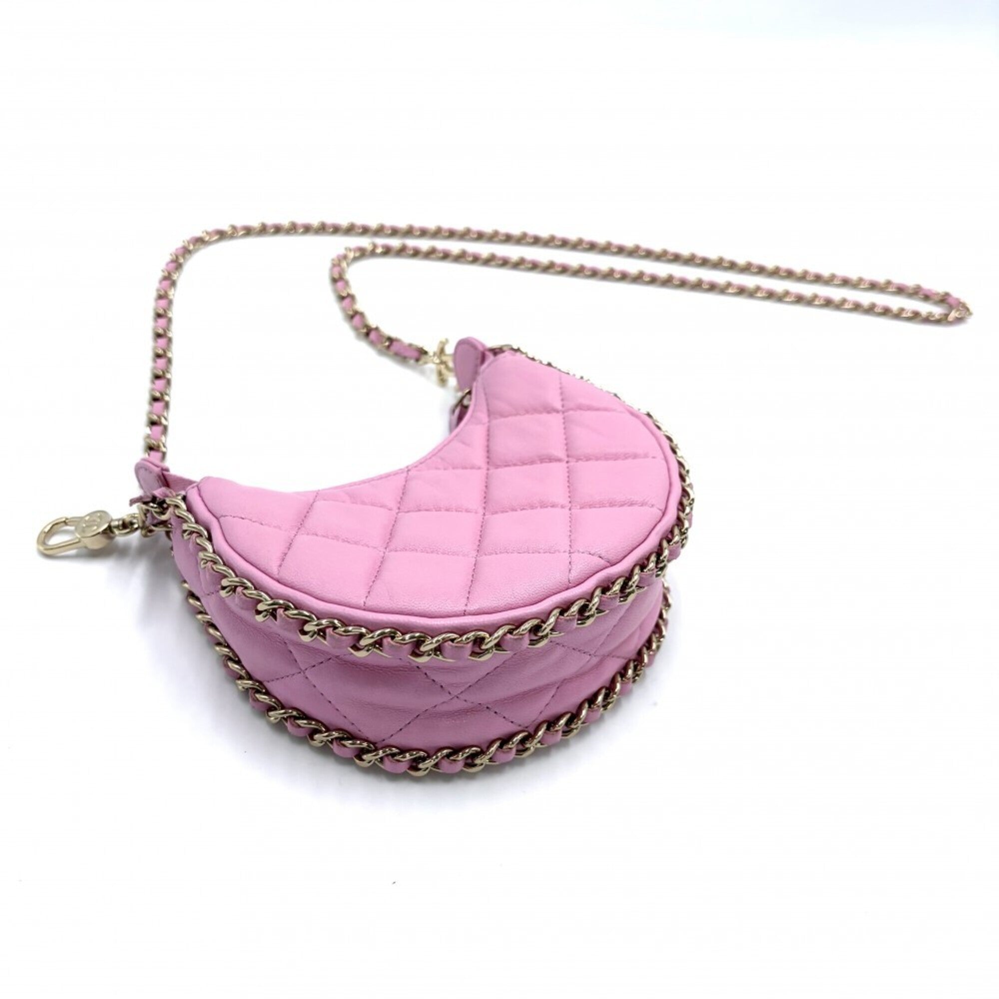 Chanel Pink Leather Pochette Shoulder Bag (Pre-Owned)
