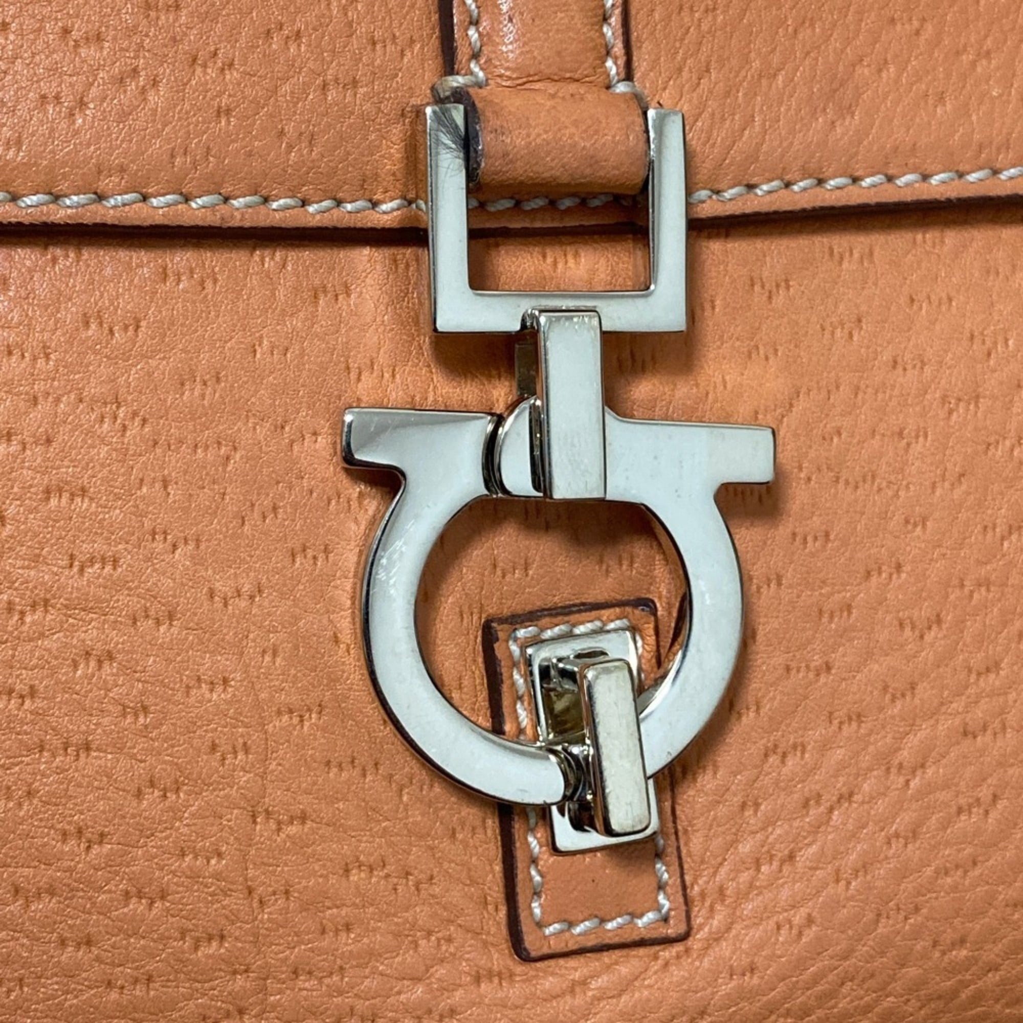 Salvatore Ferragamo Gancini Orange Leather Shoulder Bag (Pre-Owned)
