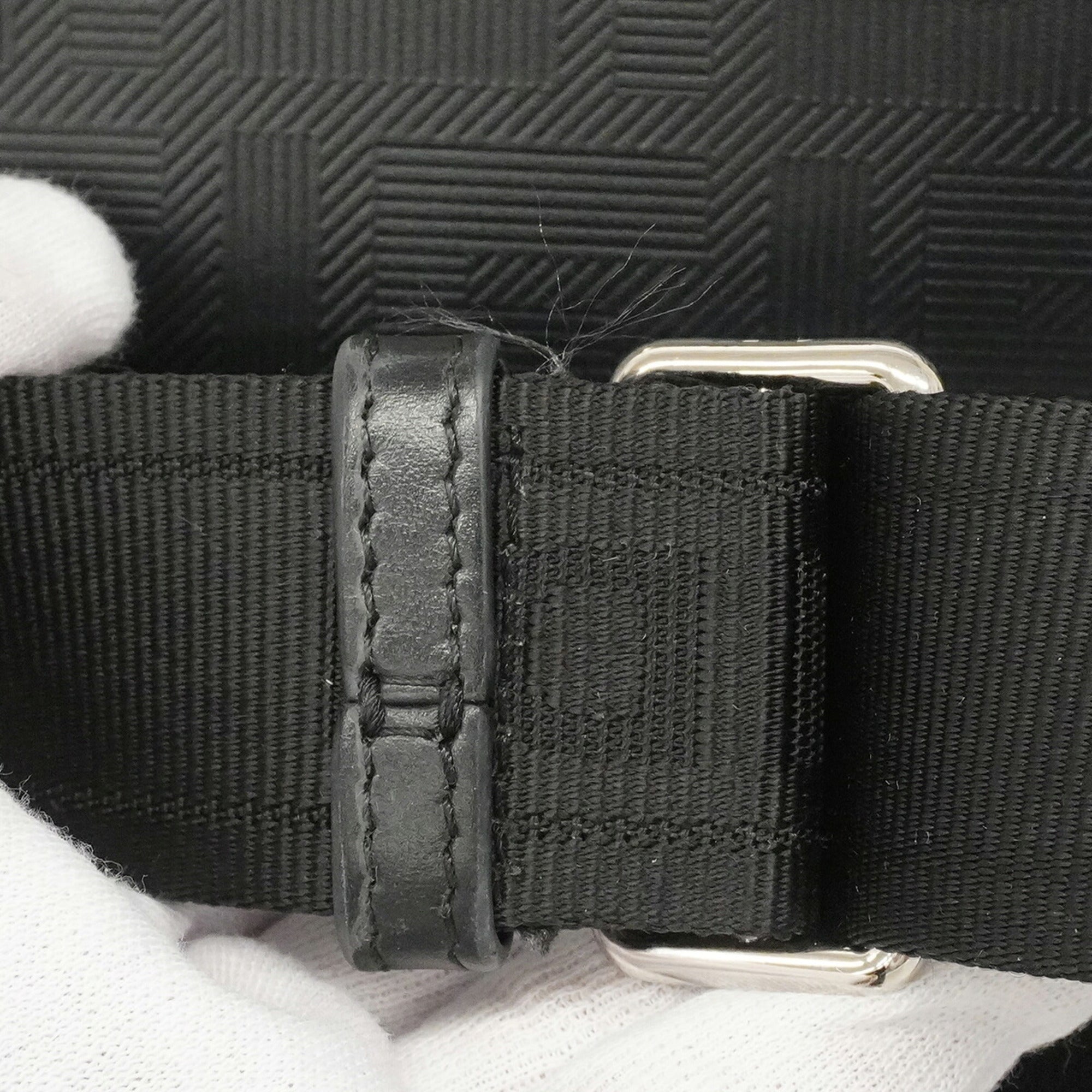 Fendi Black Leather Handbag (Pre-Owned)
