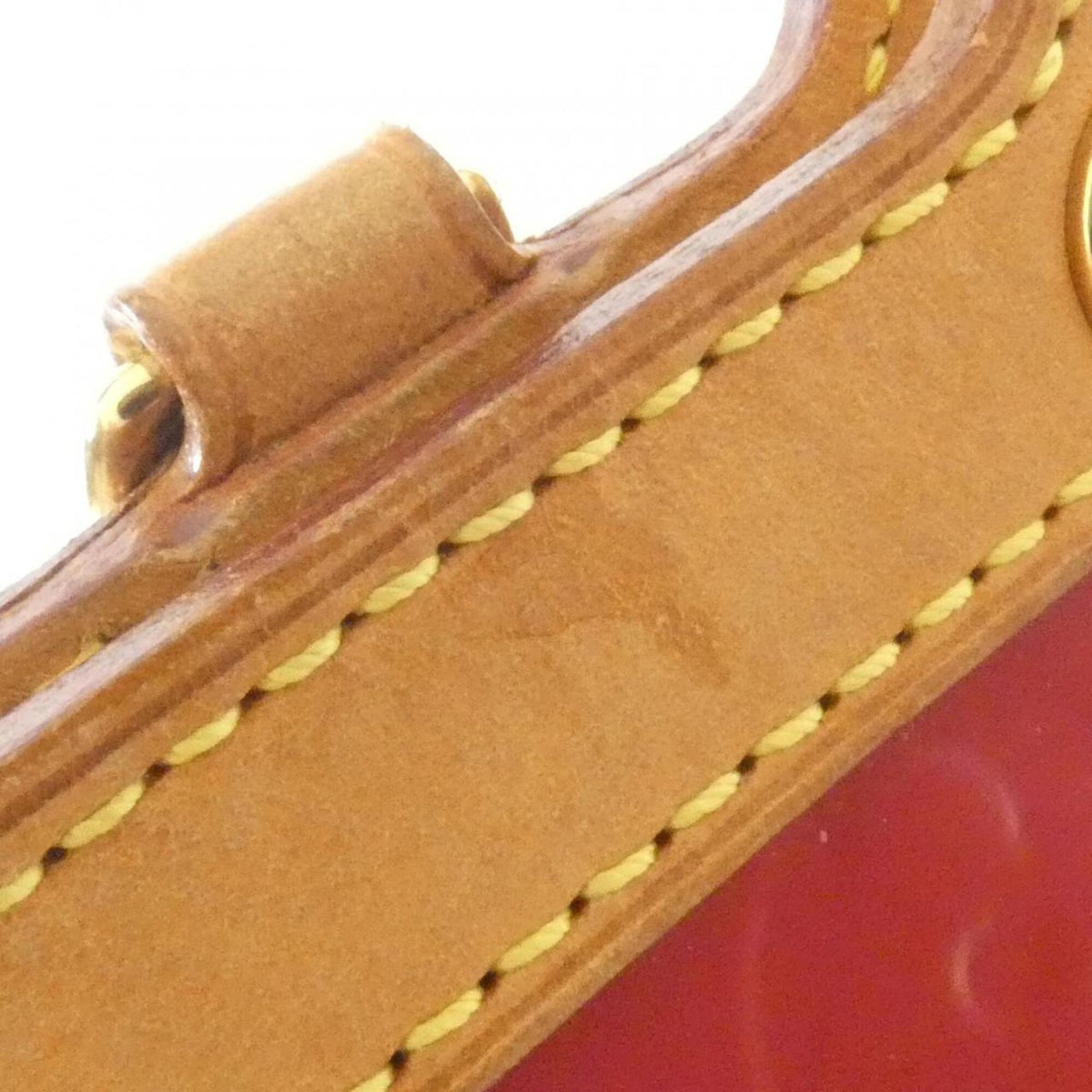 Louis Vuitton Pomme D'amour Red Color Leather Handbag (Pre-Owned)
