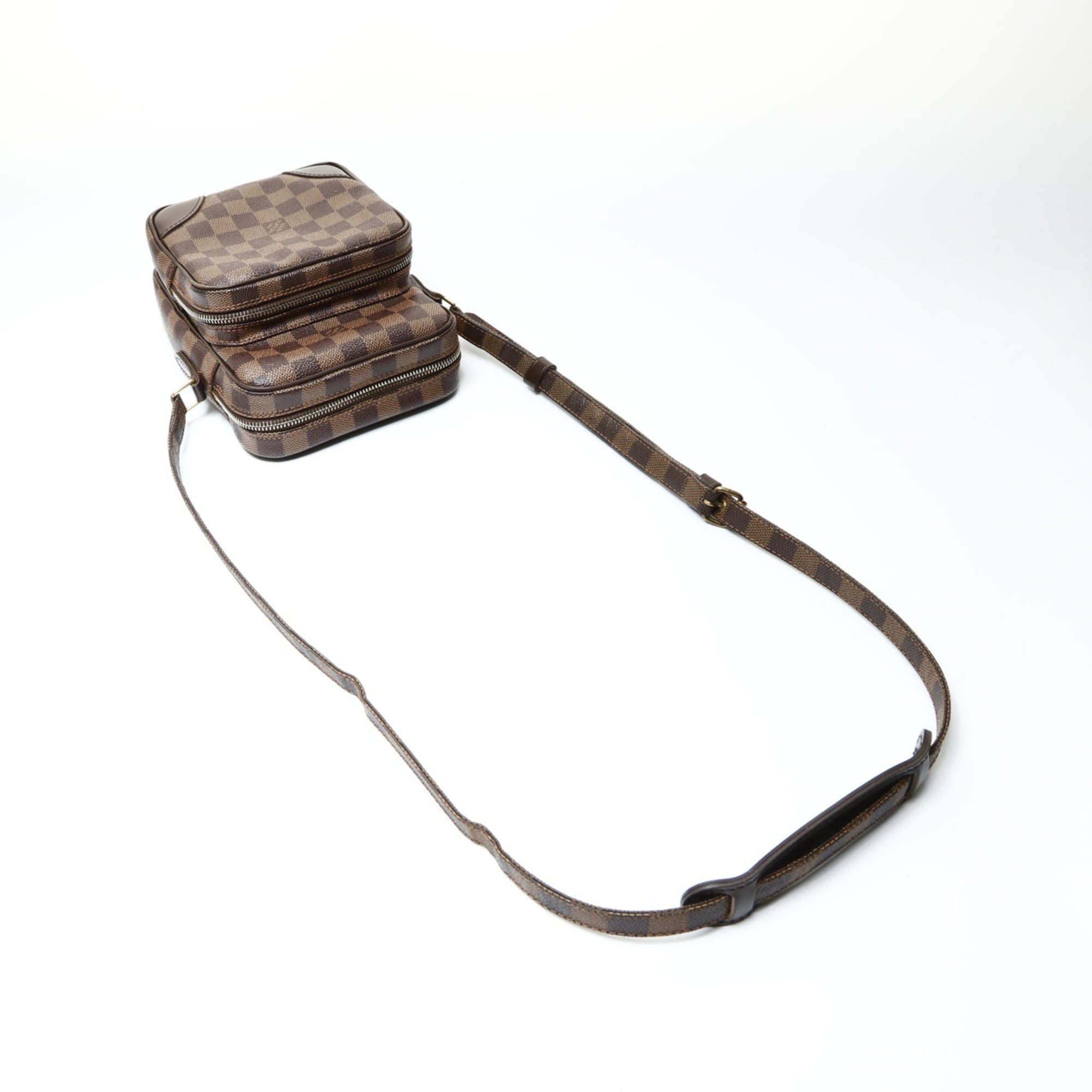 Louis Vuitton Brown Shoulder Bag (Pre-Owned)