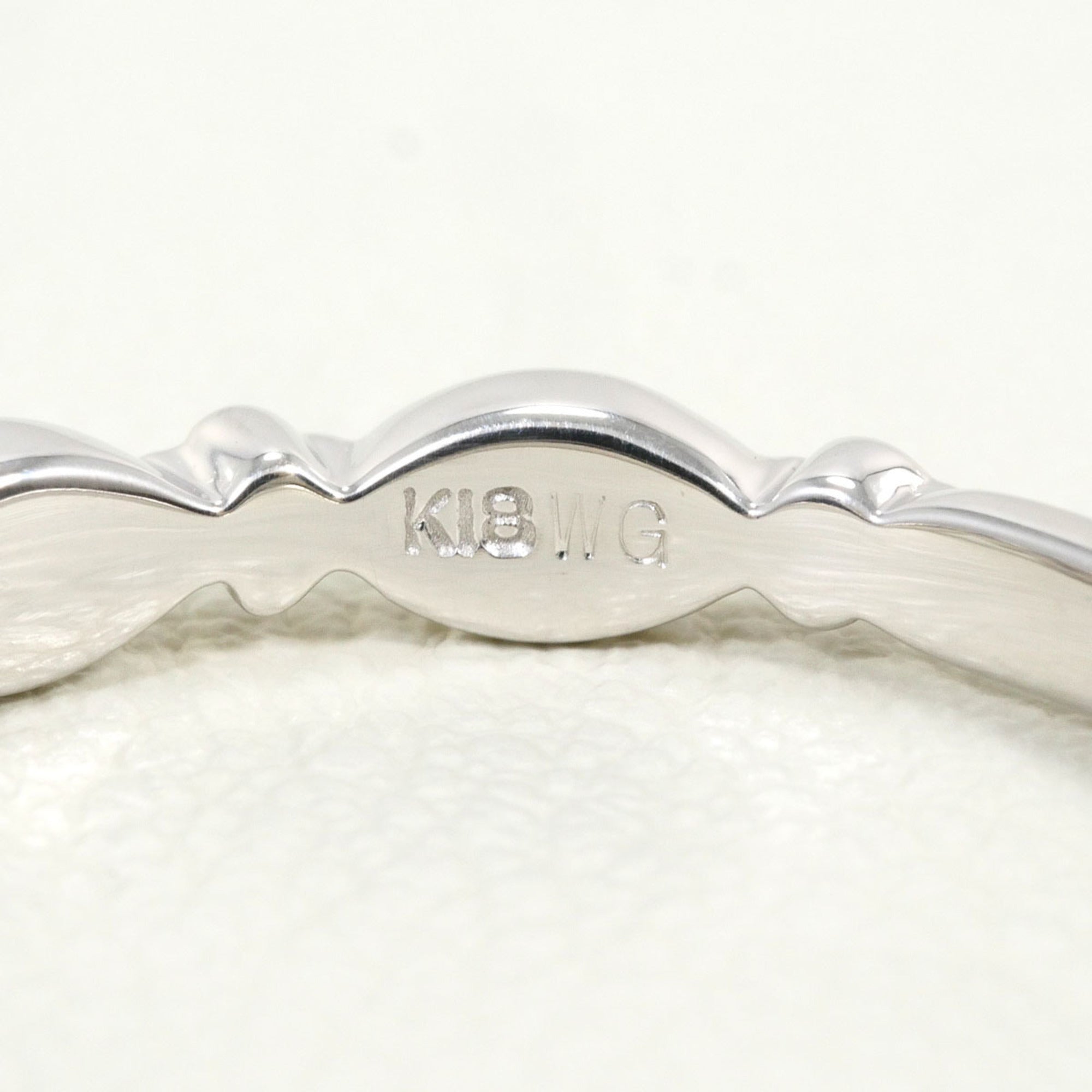 Unbranded Pink White Gold White Gold (18K) Band Ring (Pre-Owned)